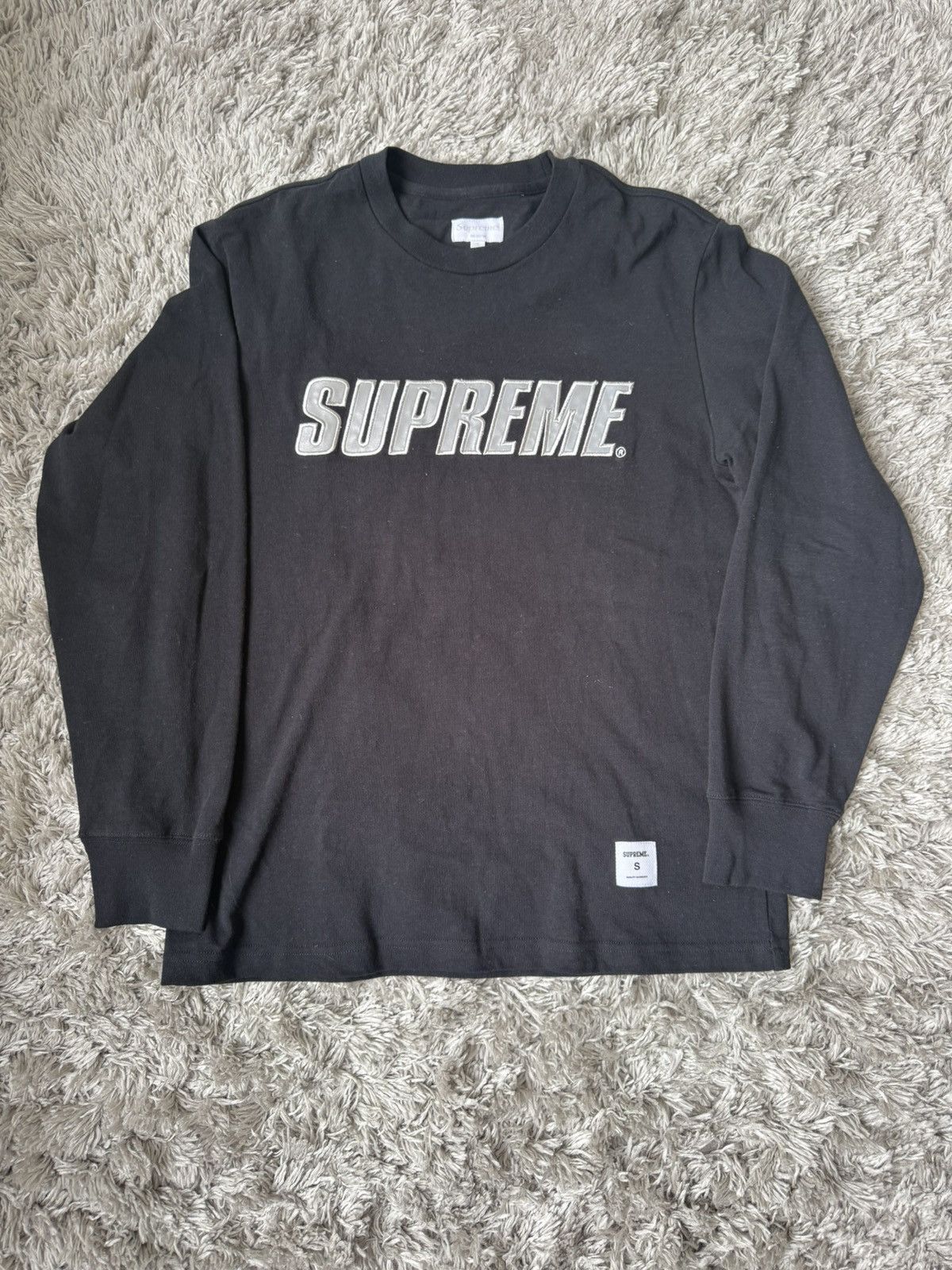 Supreme Unisex Black Supreme Crewneck Shirt Size US S / EU 44-46 / 1 - 1 Thumbnail
