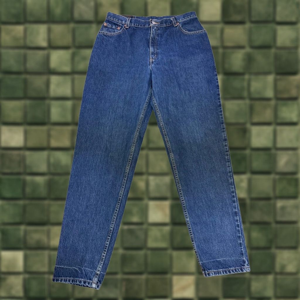 Levi's VINTAGE Levi’s 550 Jeans Women 16 Regular 32x32 Relaxed Tapered Blue denim High Rise 100% Cotton Mens Women Girls? Size 38" / US 16 / IT 52 - 1 Thumbnail