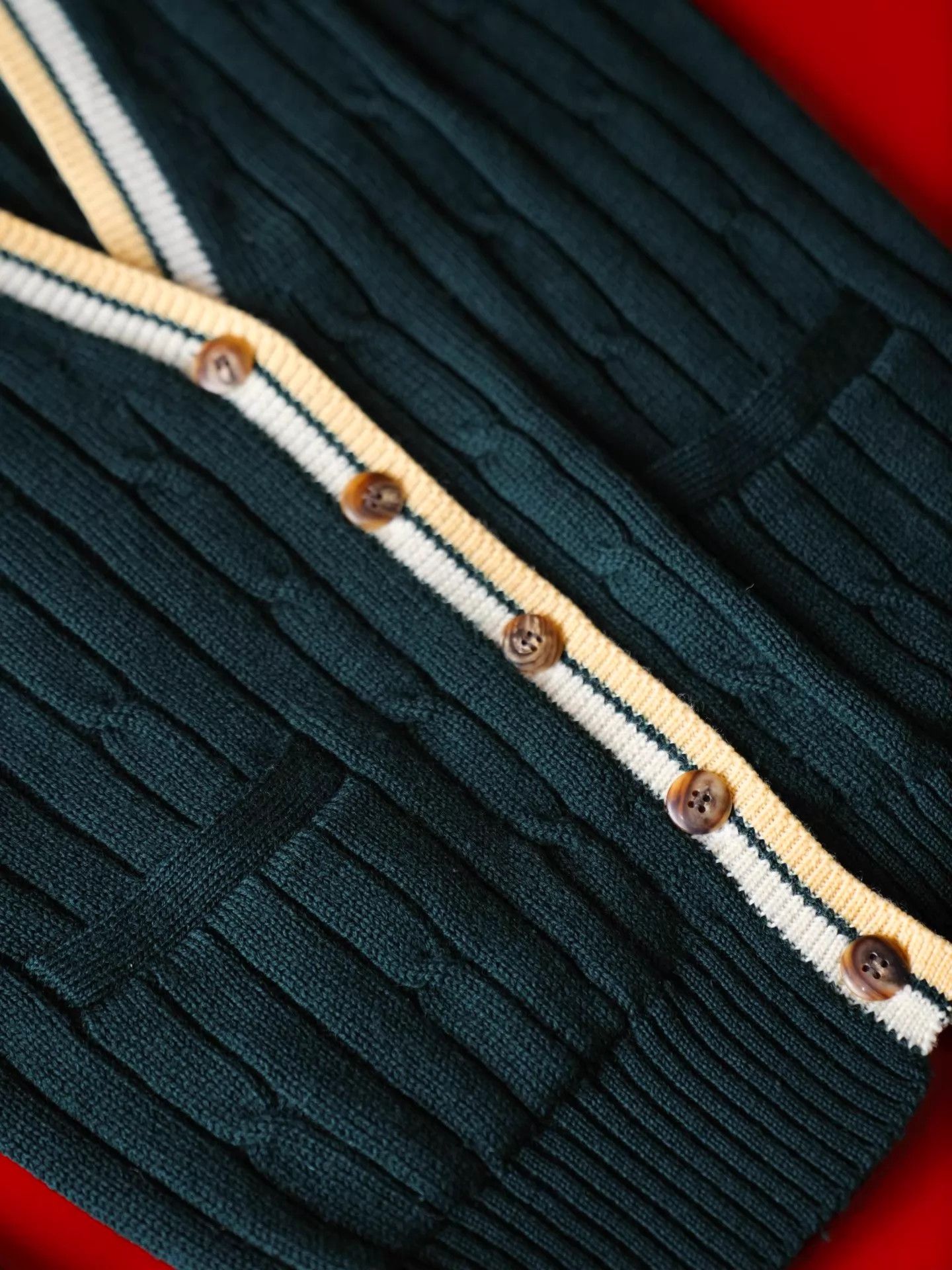 Burberry Burberry Vintage Forest Green Wool Sporty Preppy Cardigan Size M / US 6-8 / IT 42-44 - 3 Thumbnail