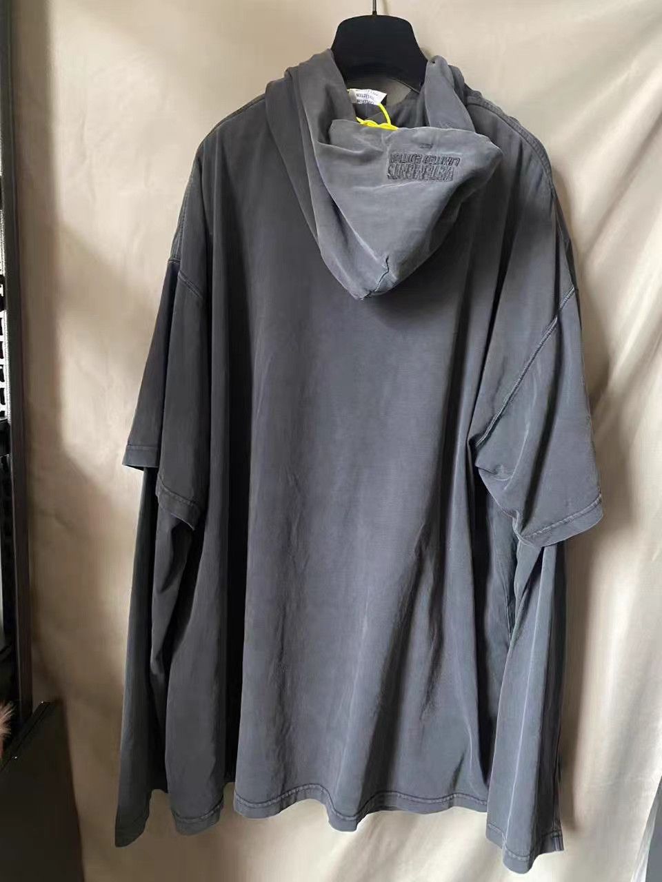 Vetements Vetements Protect Earth Double Layer Hoodie xs Size US XS / EU 42 / 0 - 2 Thumbnail