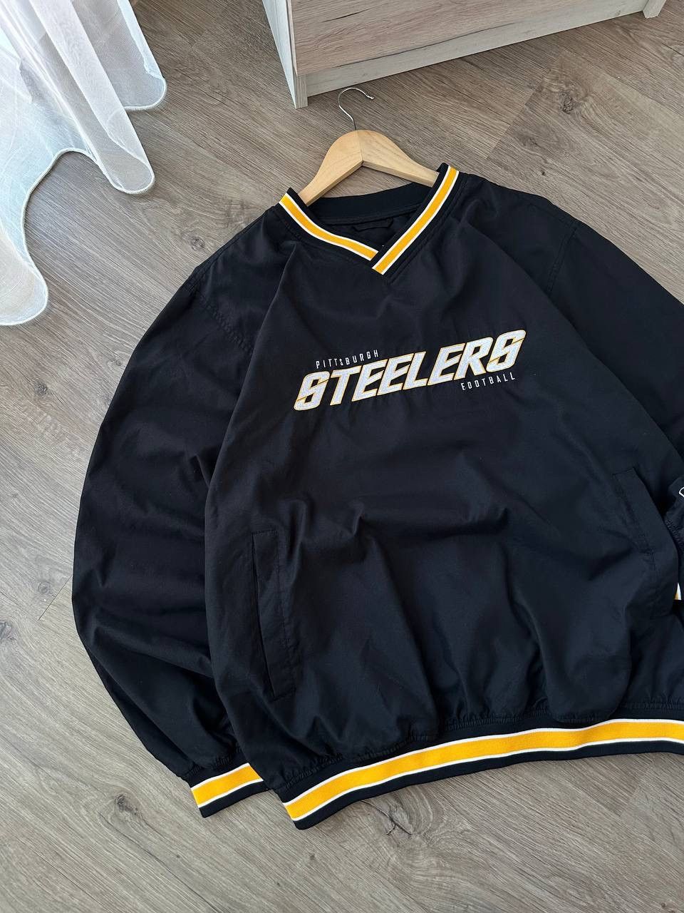 NFL × Vintage Vintage NFL Reebok Steelers Nylon Black Sweatshirt Size US L / EU 52-54 / 3 - 4 Thumbnail