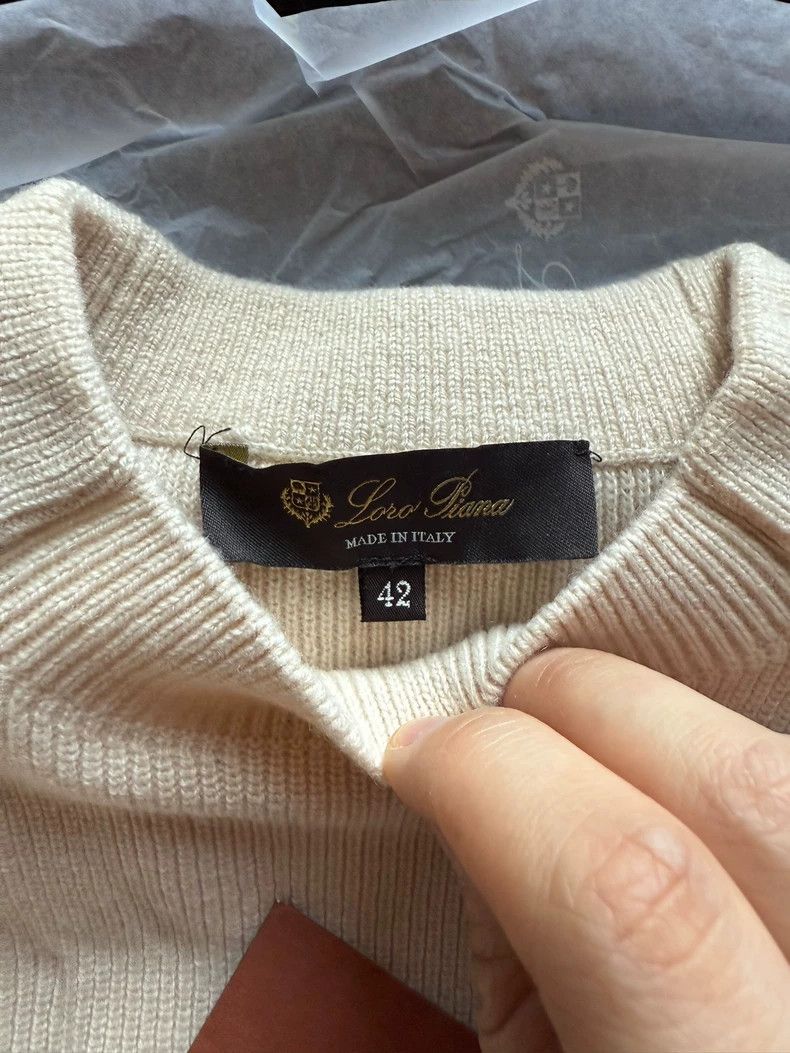 Loro Piana LORO PIANA 100% white cashmere sweater, Size S / US 4 / IT 40 - 2 Thumbnail