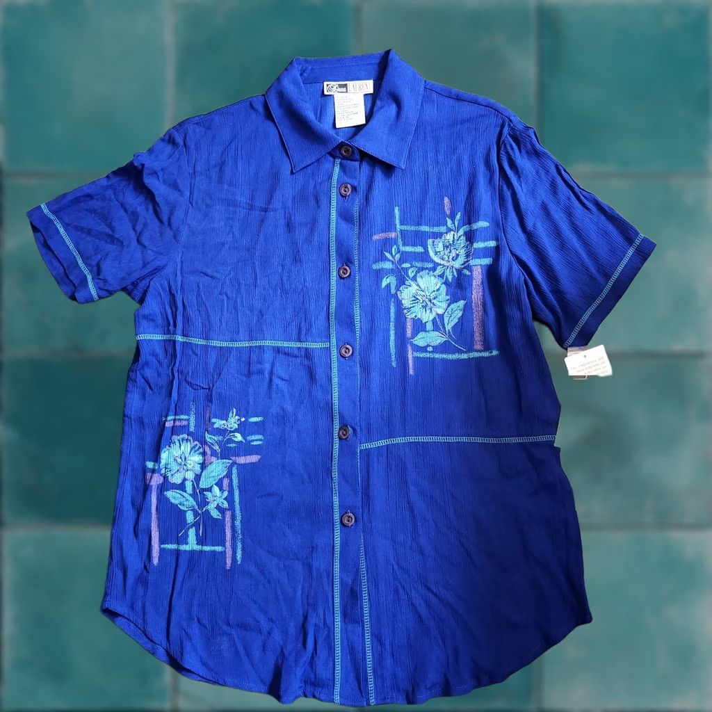 Vintage Dena Lauren Women's Blue Floral Button-Up Shirt - L - NWT Size L / US 10 / IT 46 - 1 Thumbnail