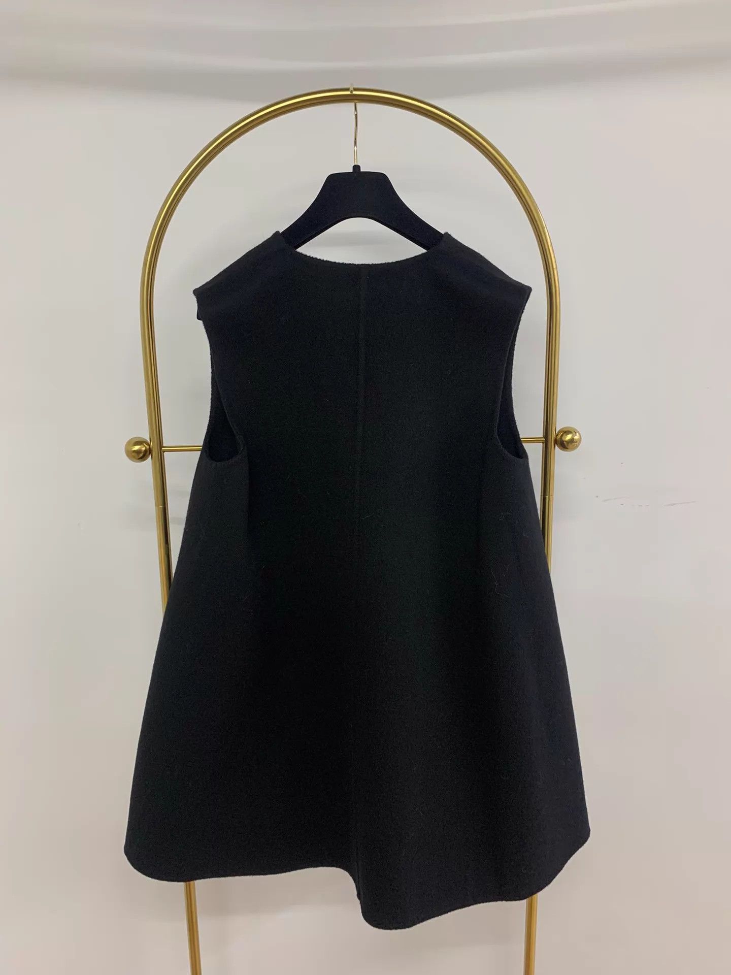 Fendi Fendi Black Wool Fox Fur Paneled Vest 38 Size XS / US 0-2 / IT 36-38 - 3 Thumbnail