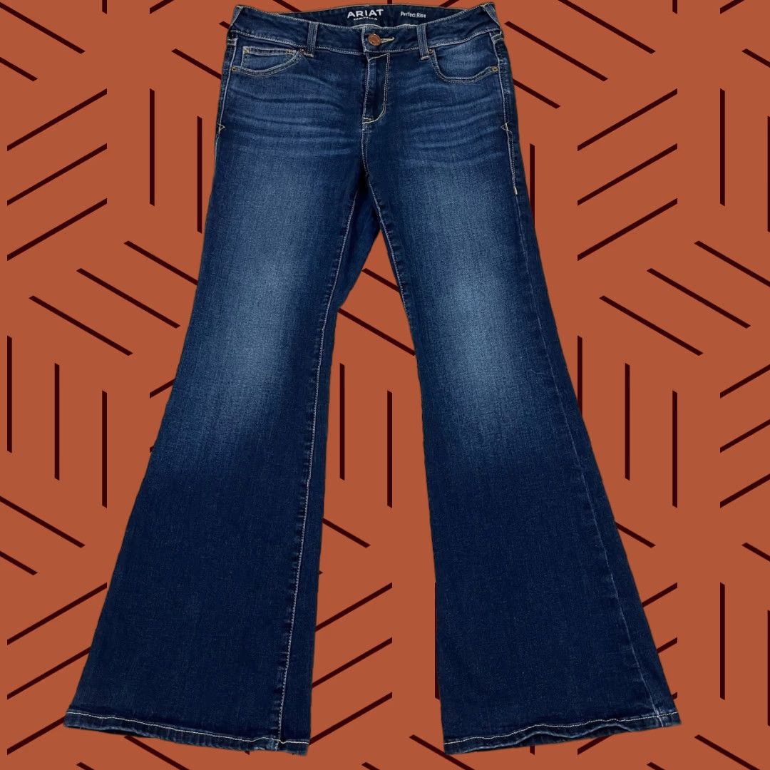 Ariat Ariat Flare Jeans Womens 30S W30 L30 Dark Blue Denim Perfect Rise Cowgirl Rodeo Jeans Size 30" / US 8 / IT 44 - 1 Thumbnail