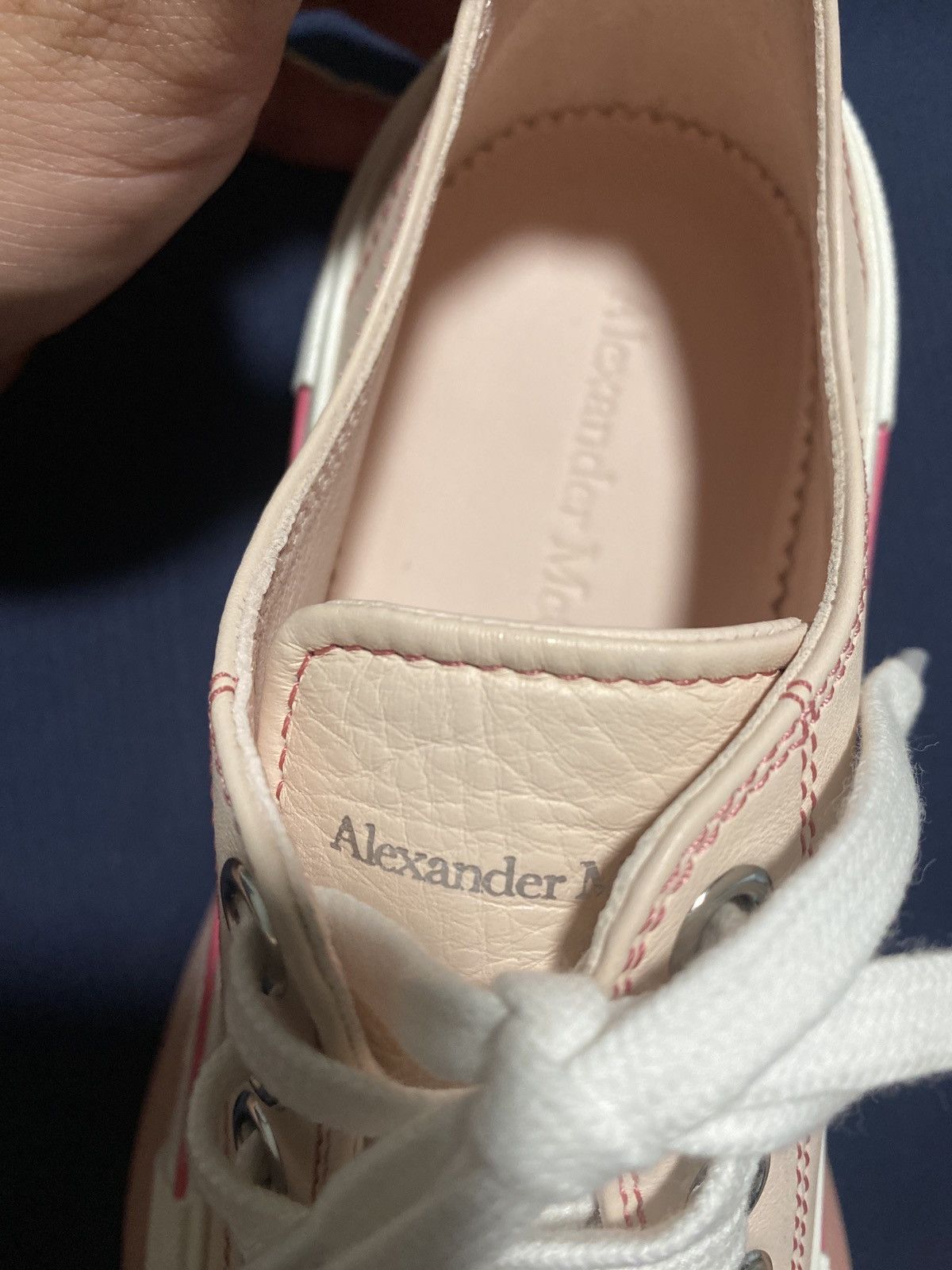 Alexander McQueen Alexander McQueen Tread Slick Low Top Sneakers Size US 9 / IT 39 - 12 Thumbnail
