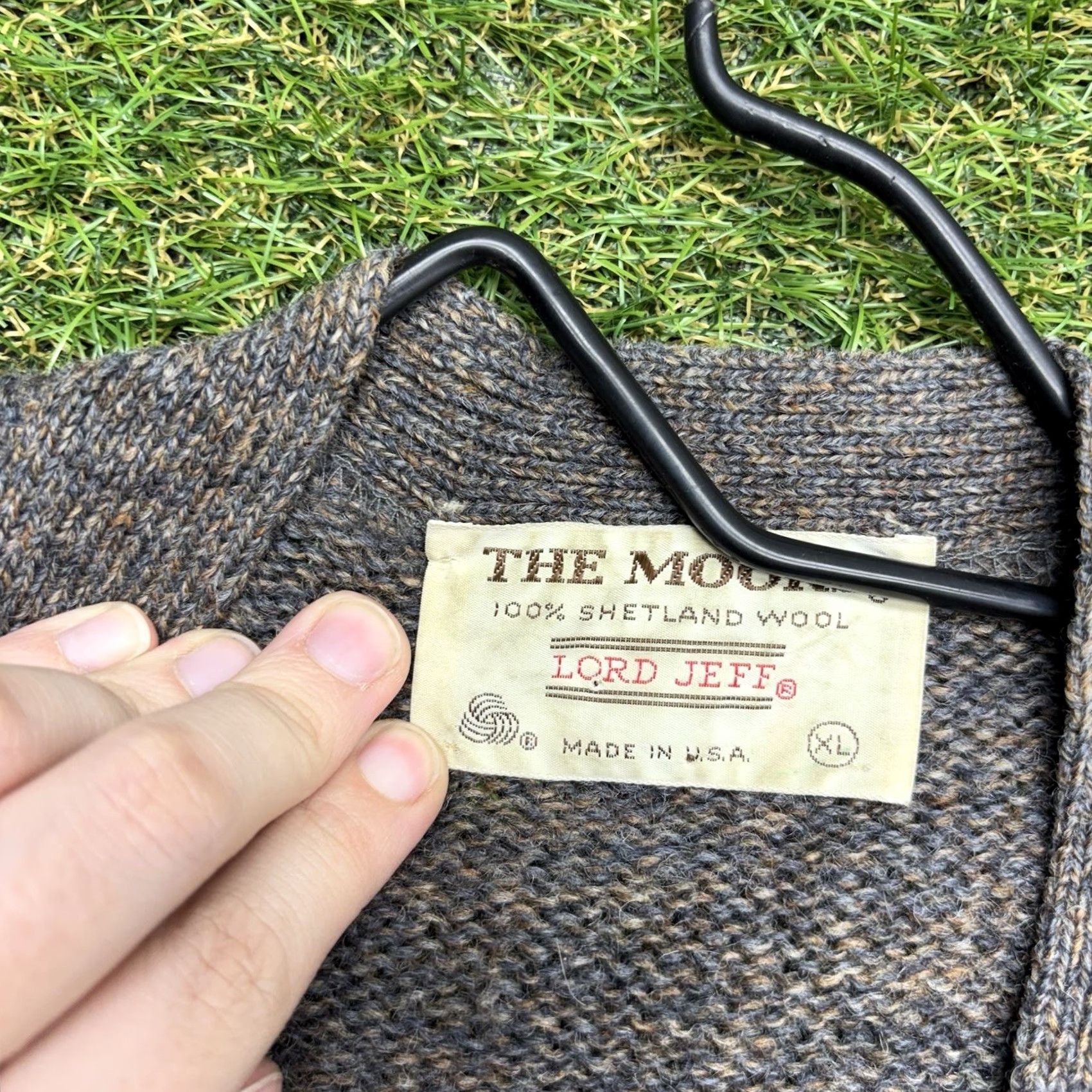 Vintage VINTAGE The Moors Lord Jeff Sweater Cardigan Mens XL Brown Wool Knit Long Sleeve V-Neck Button Open All Seasons Casual United States Men Size US XL / EU 56 / 4 - 3 Thumbnail
