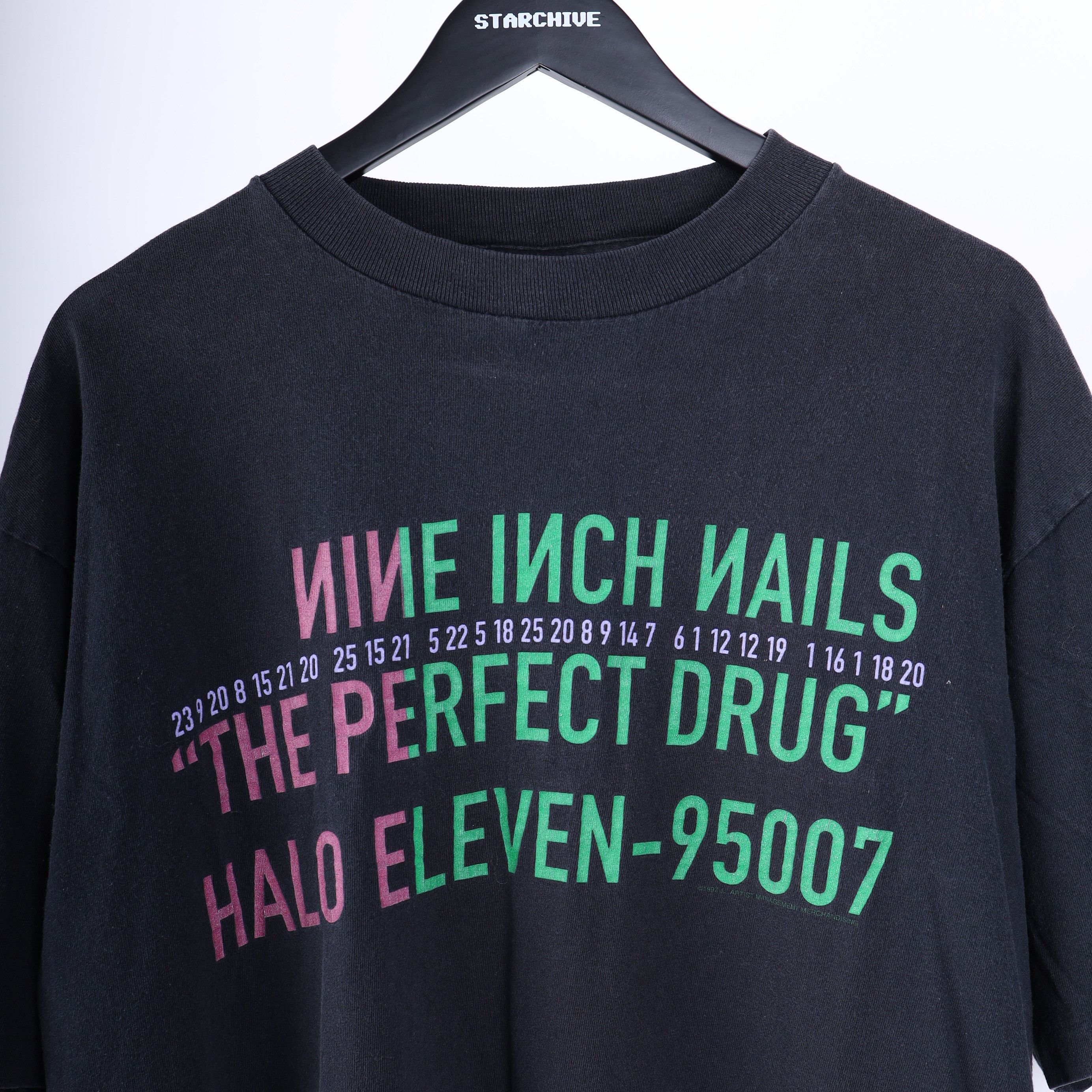 Band Tees 1997 Nine Inch Nails The Perfect Drug Tee Size US XL / EU 56 / 4 - 4 Thumbnail