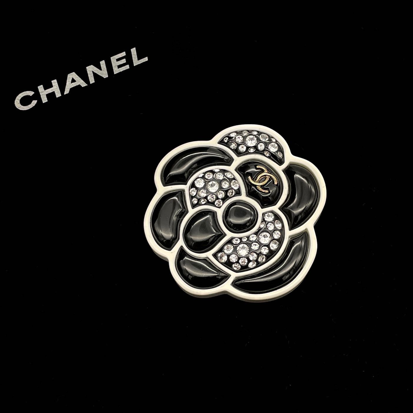 Chanel Chanel Camellia Coco Mark Rhinestone Brooch D19B Size ONE SIZE - 1 Thumbnail