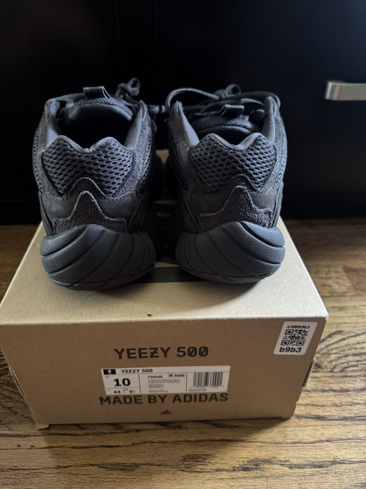 Adidas Adidas Yeezy 500 'Utility Black' Size US 10 / EU 43 - 6 Thumbnail