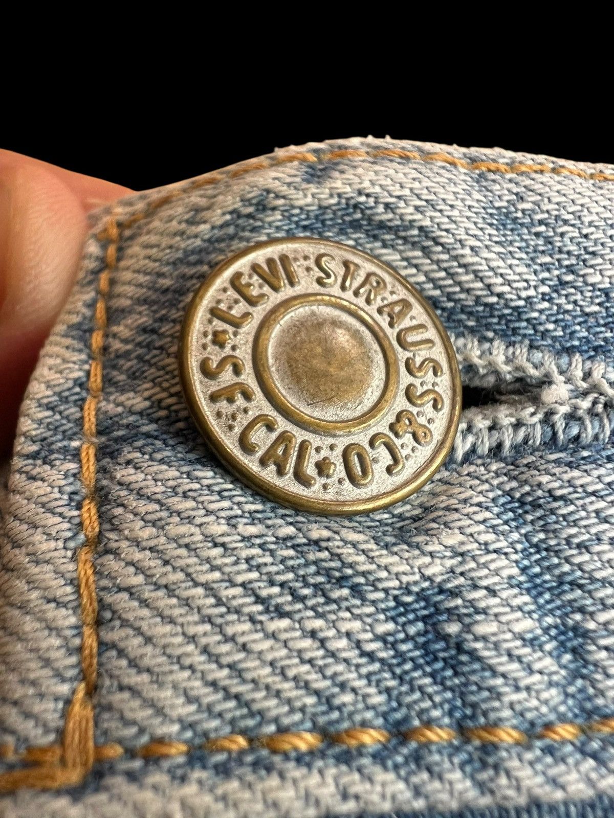 Levi's Vintage Levis 501 Nice Faded Distress Jean Size US 33 - 7 Thumbnail