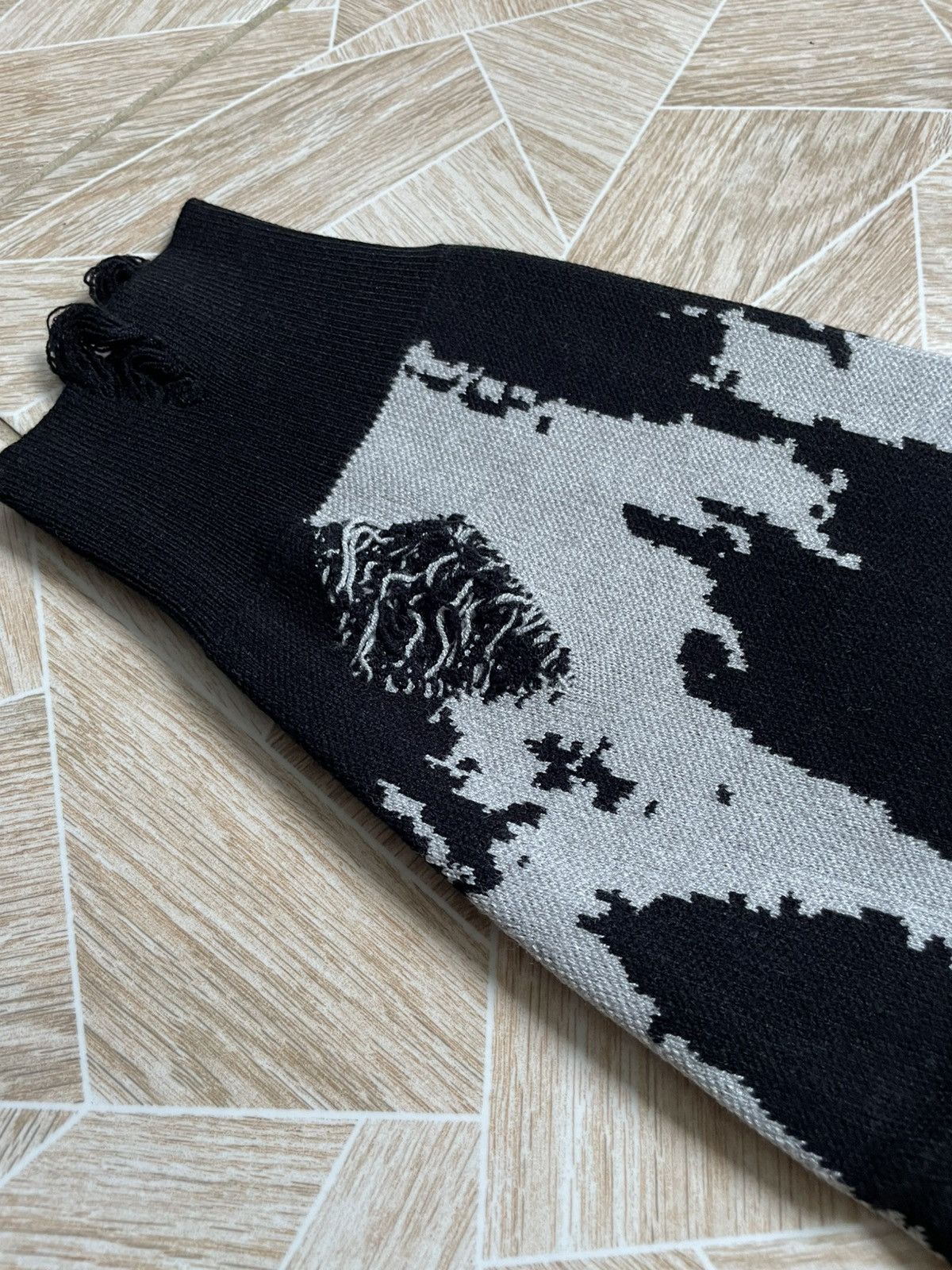 Other Y2K Grunge Distressed Knitted Sweater Glitch Art Gothic L Size US L / EU 52-54 / 3 - 7 Thumbnail