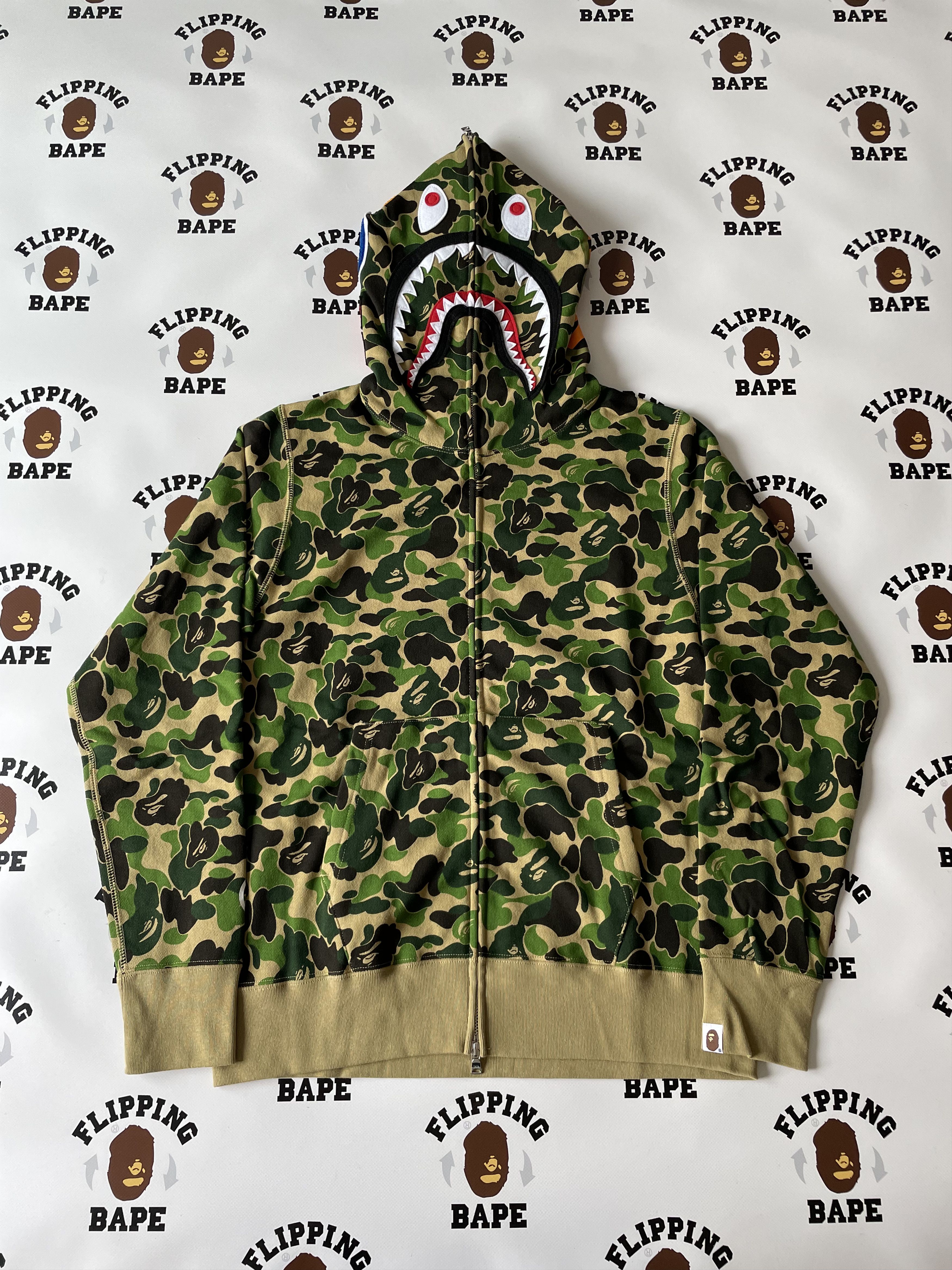 image of Bape Abc Camo Shark Full Zip Hoodie in Green, Men's (Size 2XL)