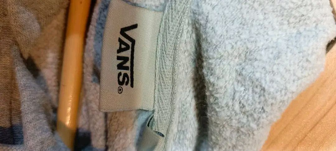 Vans Cozy Gray Vans Hoodie – Classic Skate Style Size US M / EU 48-50 / 2 - 3 Thumbnail