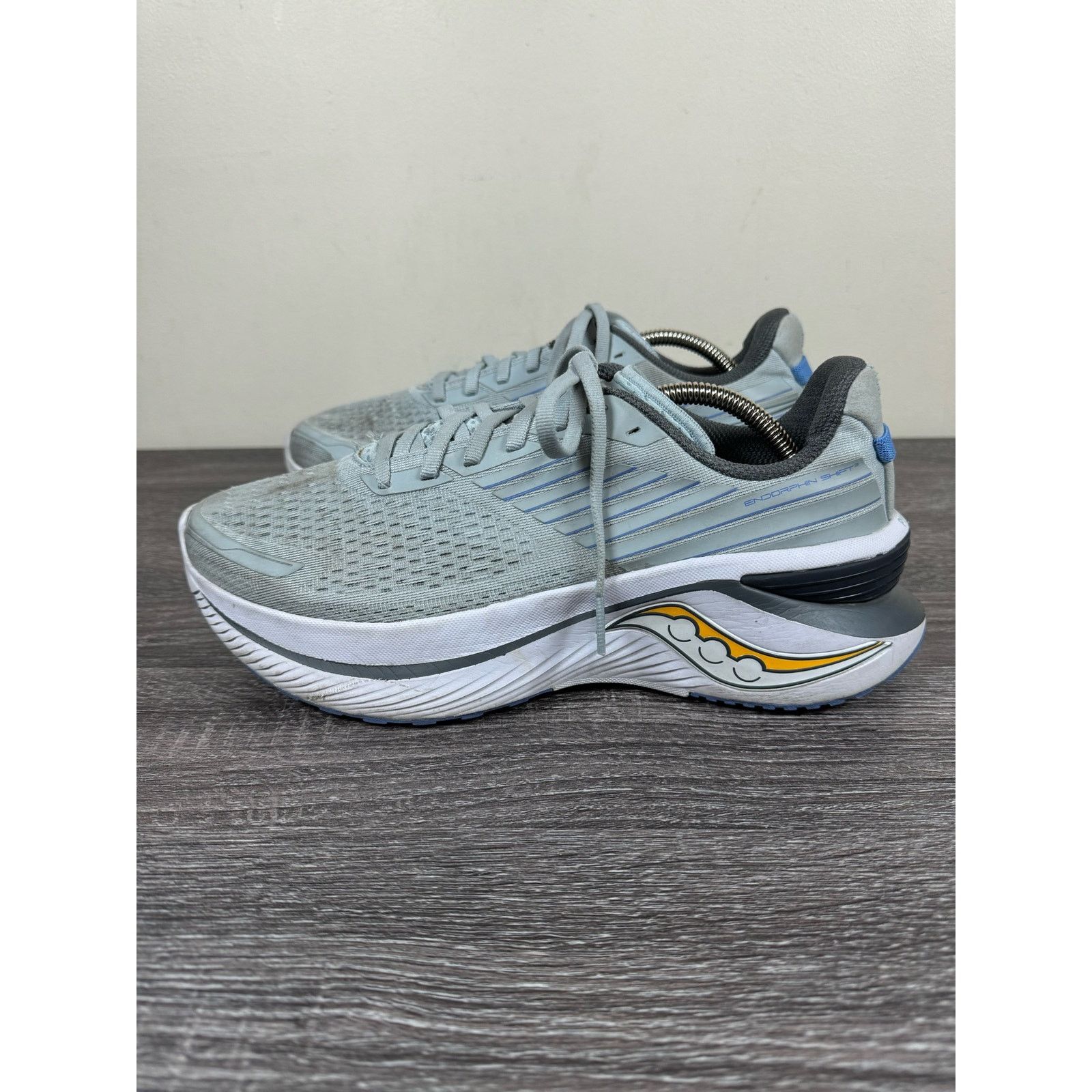 Saucony Saucony Endorphin Shift 3 Woman's Athletic Shoes Sneakers Size US 9 / IT 39 - 1 Thumbnail