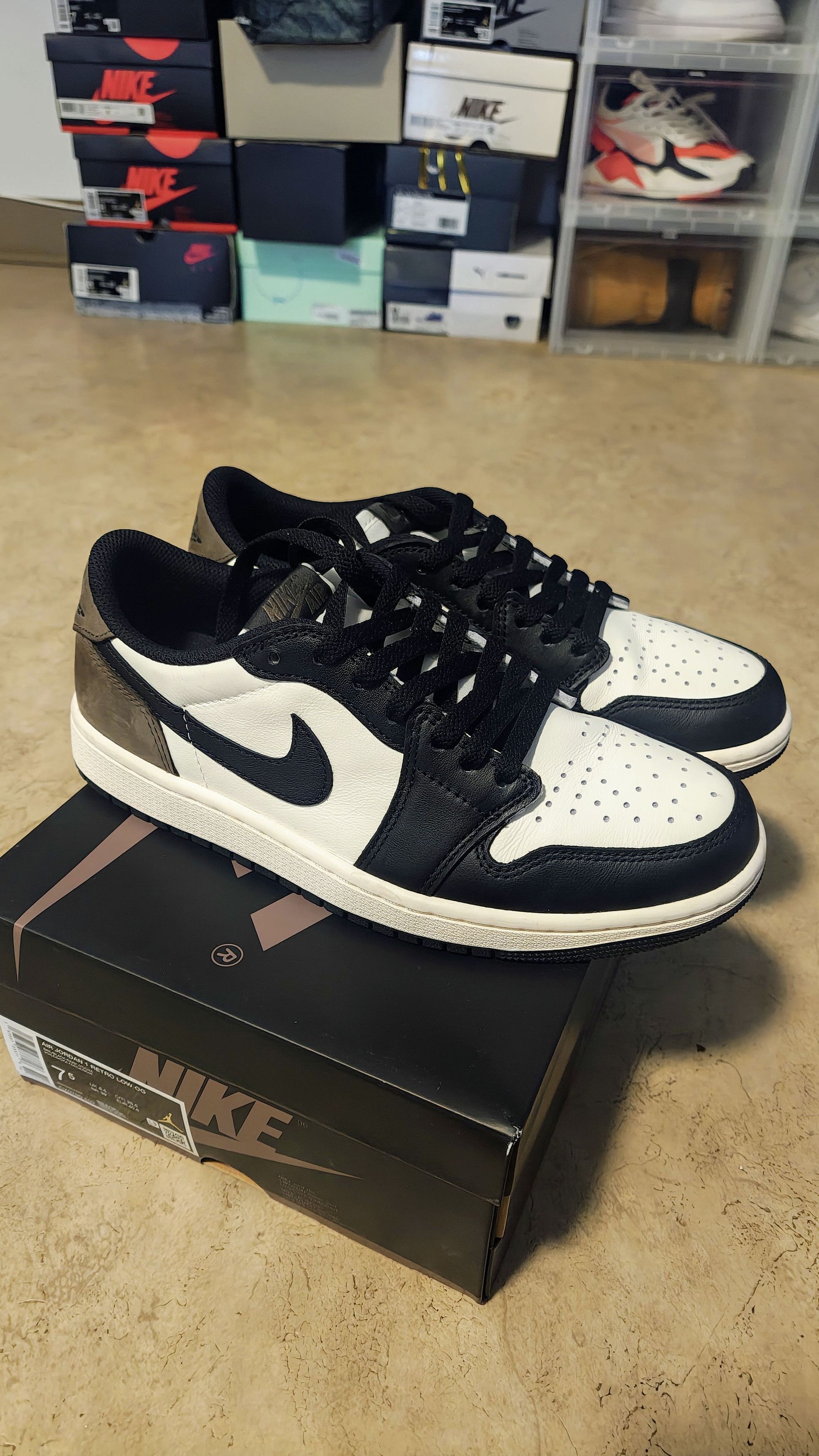 Jordan Brand Jordan 1 low OG mocha Size US 7.5 / EU 40-41 - 4 Thumbnail
