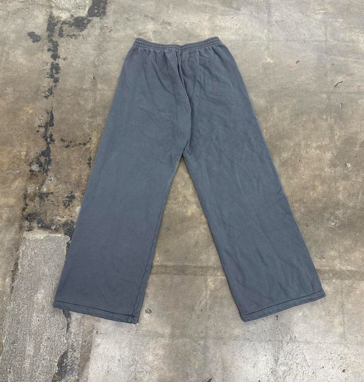 Balenciaga × Kanye West × Yeezy YZY x GAP grey Sweatpants M Size US 32 / EU 48 - 3 Thumbnail