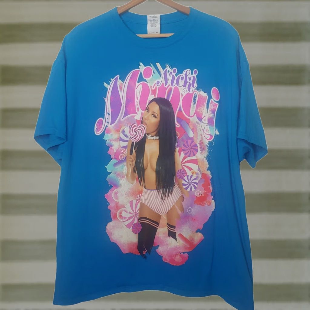 Gildan Nikki Minaj Pink Print Tour Shirt XL Blue Rap Music Lolli Pop Candy Sexy Dance Shirt Mens XL Blue Size US XL / EU 56 / 4 - 1 Thumbnail