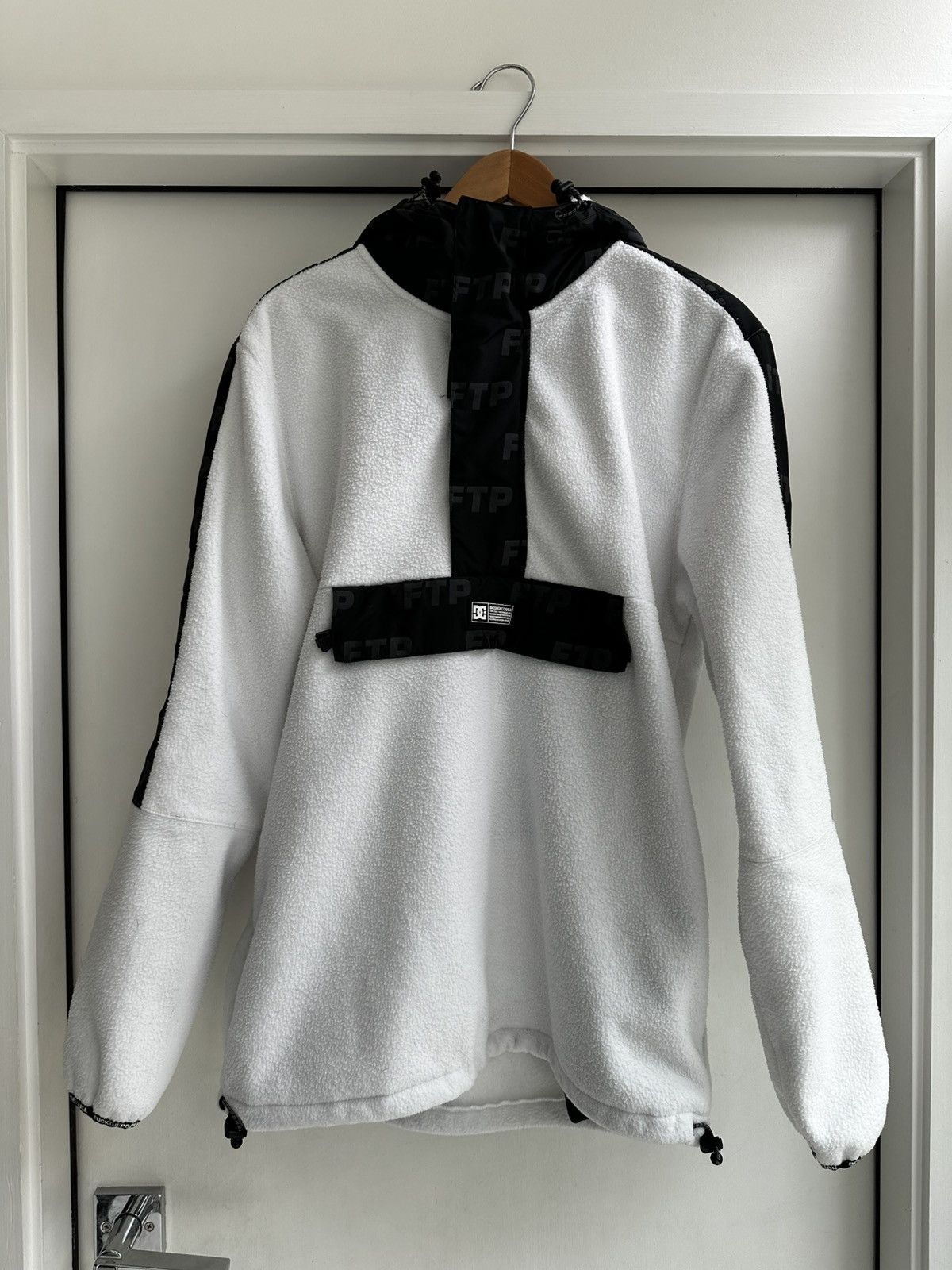 DC × Fuck The Population FTP + DC Shoreditch Pullover Size US L / EU 52-54 / 3 - 1 Thumbnail