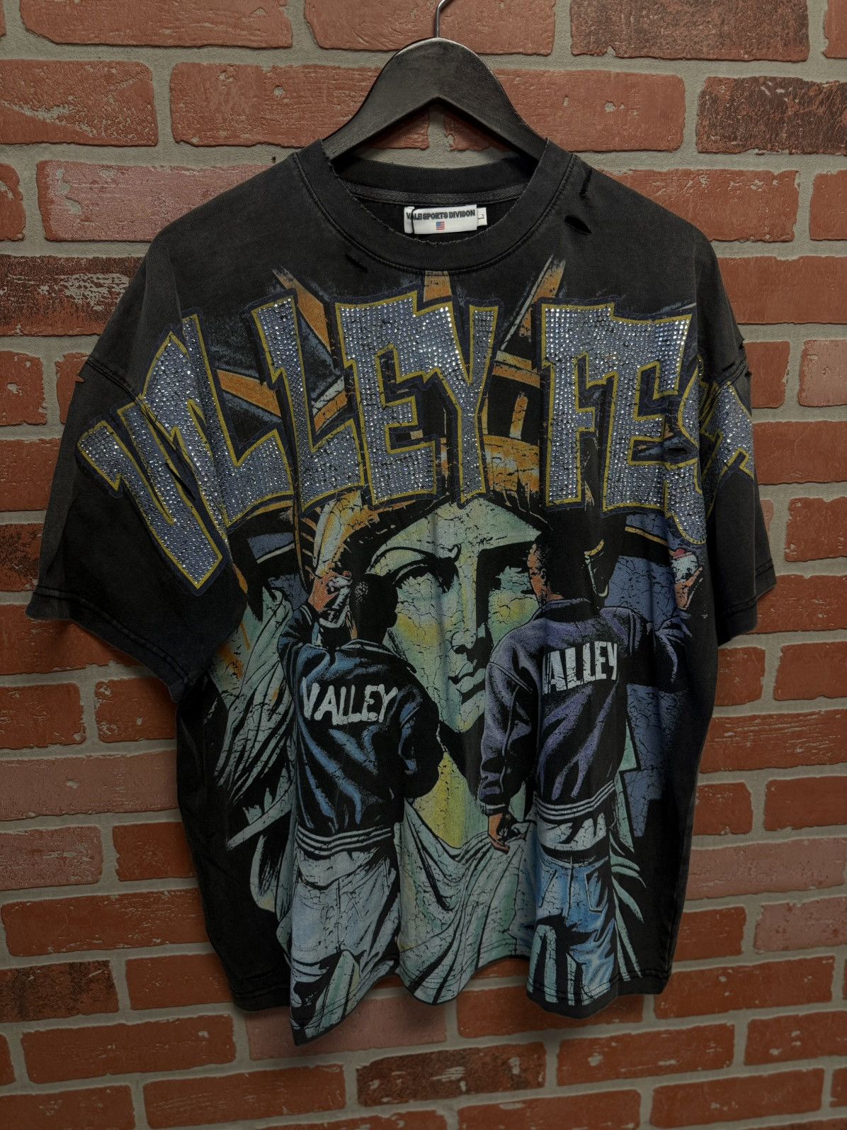 Vale Vale Valley Fest Bling Tee Size Large (NEW) Shiny Stones Size US L / EU 52-54 / 3 - 1 Thumbnail