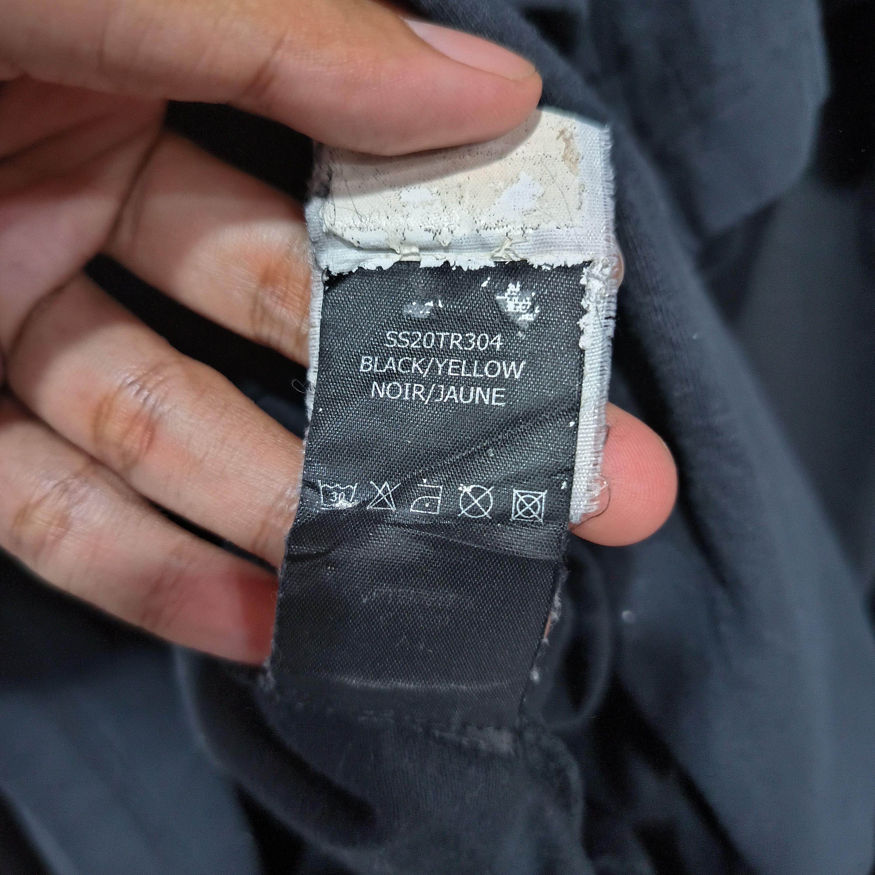Vetements VETEMENTS Shipping Label Priority Mail Tee Size US M / EU 48-50 / 2 - 6 Thumbnail