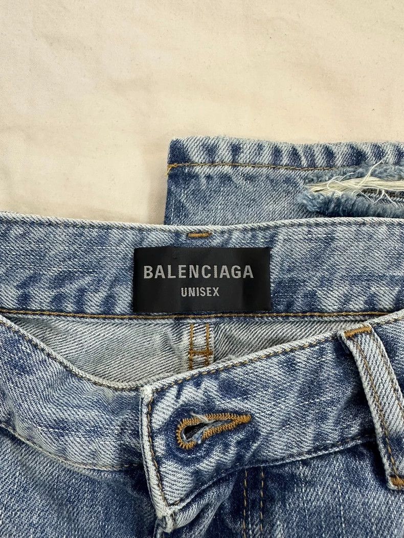 Balenciaga Balenciaga size S Hole Distressed Hem Jeans Size US 27 - 6 Thumbnail