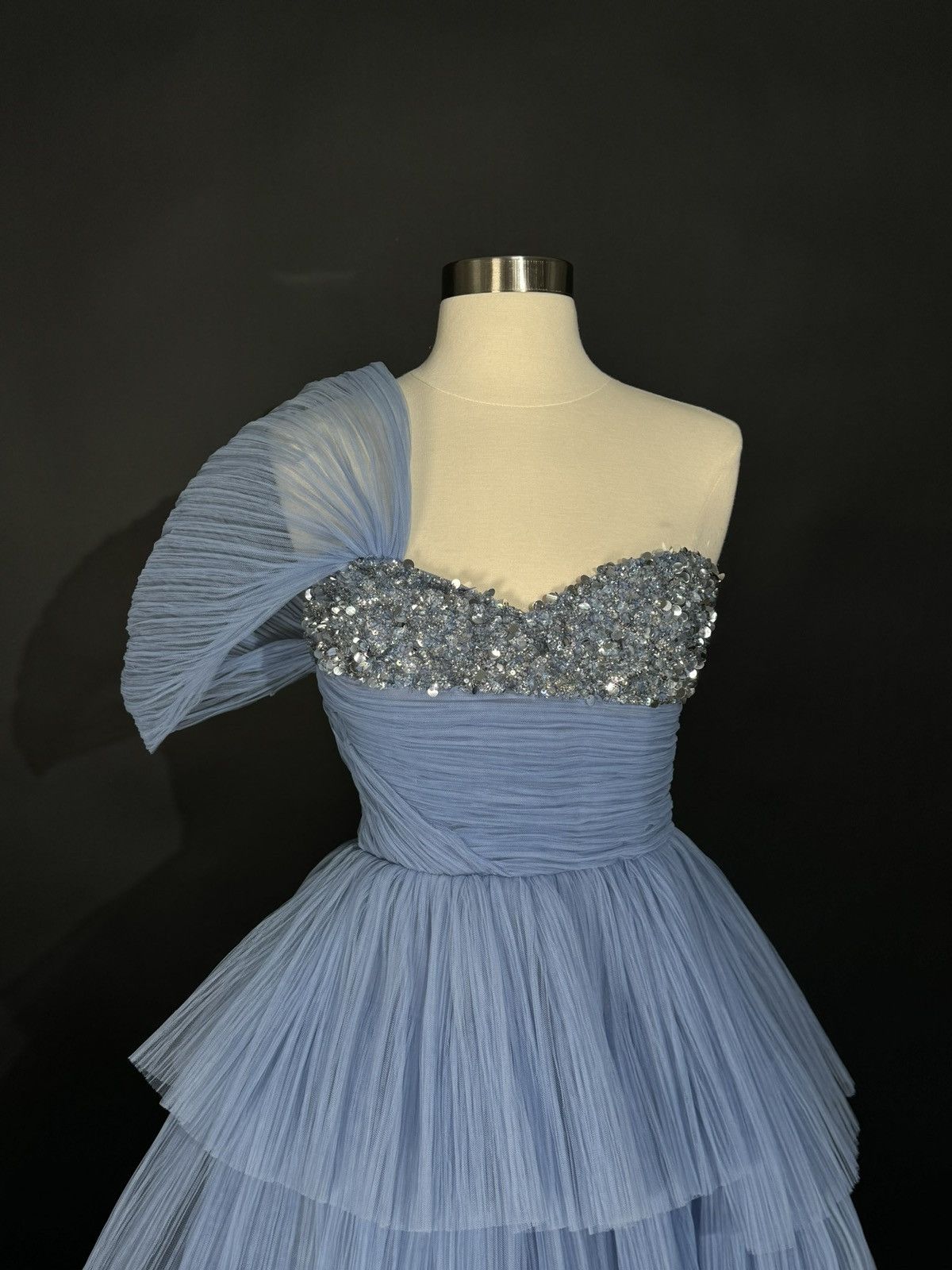 Other Brand New US 4 GEORGES HOBEIKA Blue Tiered Tulle Gown Size S / US 4 / IT 40 - 4 Thumbnail