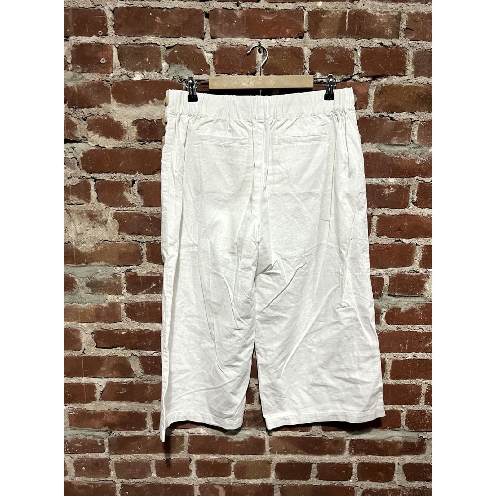 Liz Claiborne Liz Claiborne Womens White Cropped Linen Pull On Pants Petite Size 12 Size 34" / US 12 / IT 48 - 2 Thumbnail