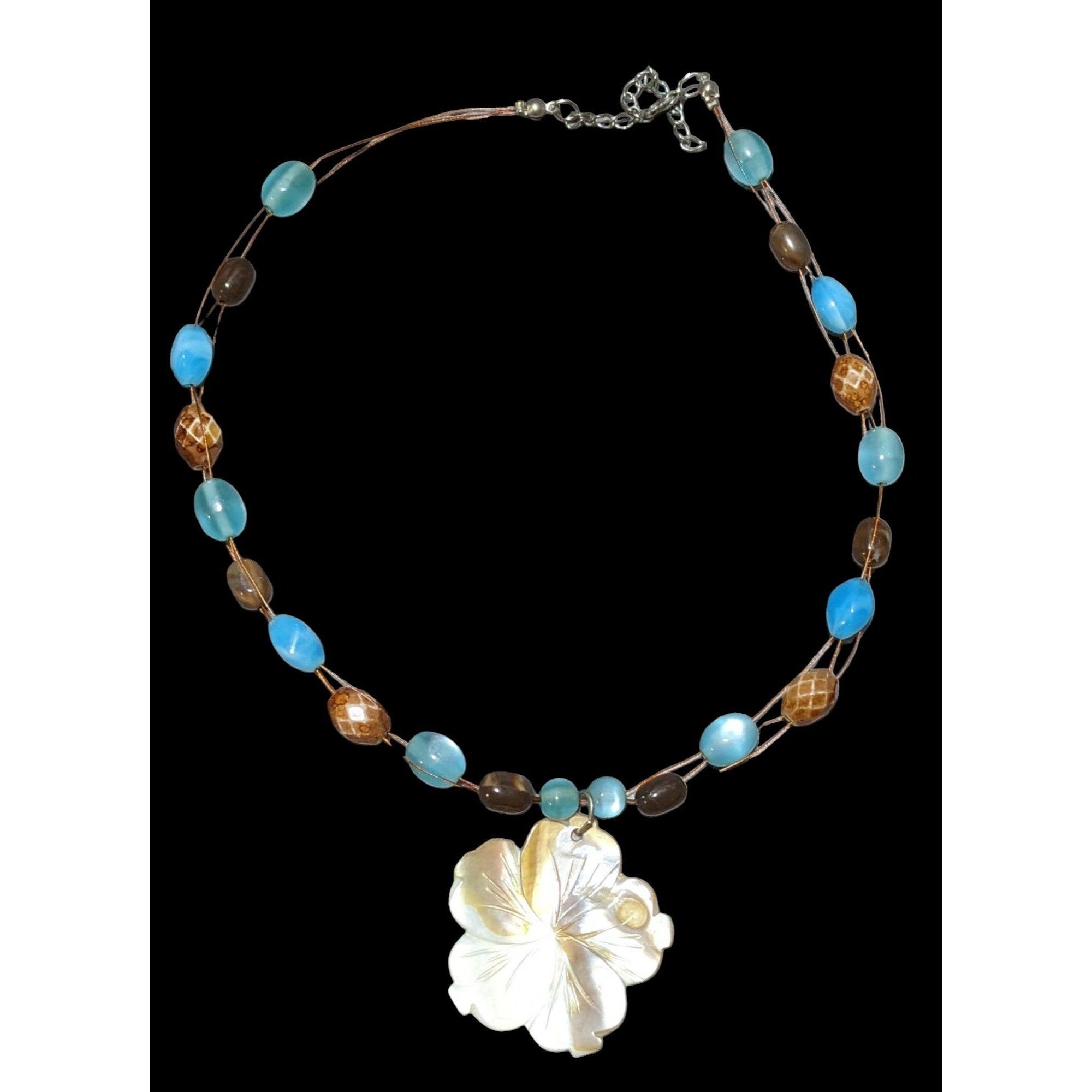 Other Vintage Mother Of Pearl Flower Beaded Necklace Size ONE SIZE - 4 Thumbnail