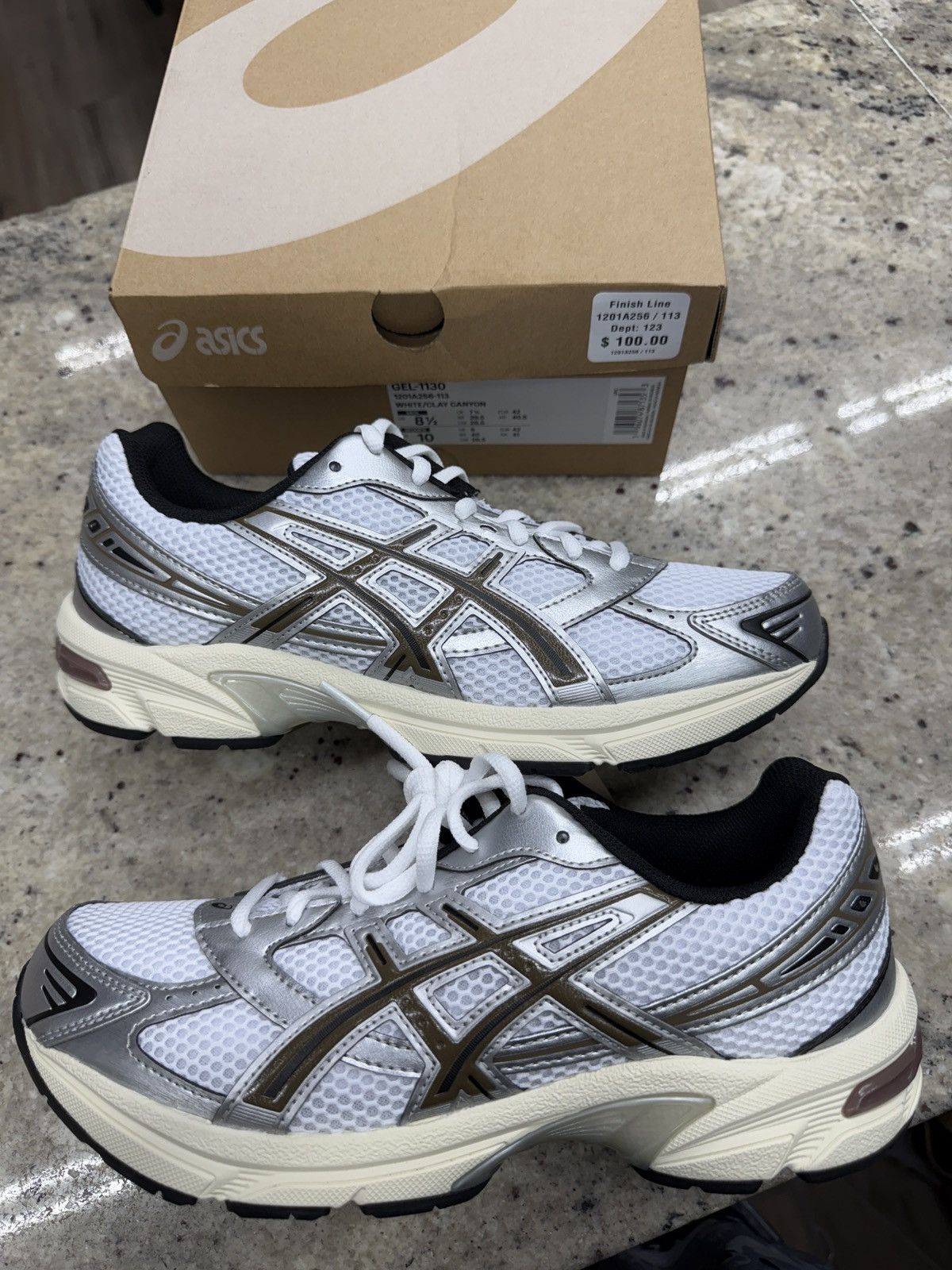 Asics ASIC 11-30 White/Clay Canyon Size US 8.5 / EU 41-42 - 1 Thumbnail