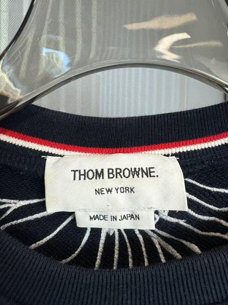 Thom Browne Thom browne Dark blue flower embroidered four-striped round Size US M / EU 48-50 / 2 - 3 Thumbnail