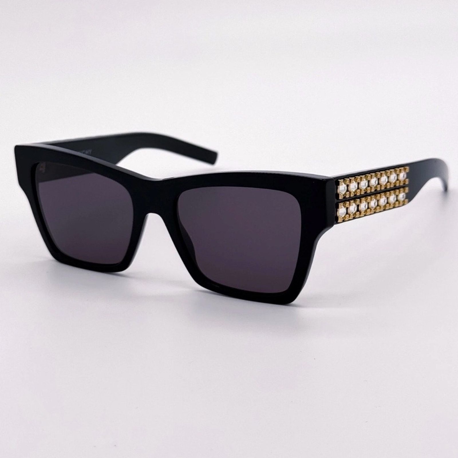 Givenchy New Givenchy Elegant Black Sunglasses GV40076I 01A Size ONE SIZE - 1 Thumbnail