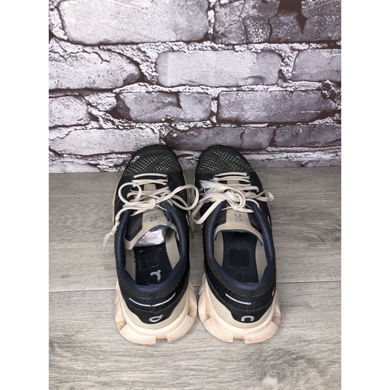 On On Cloud Black White Comfort Gym Lace Up Running Shoes Women Size US 8.5 / IT 38.5 - 5 Thumbnail