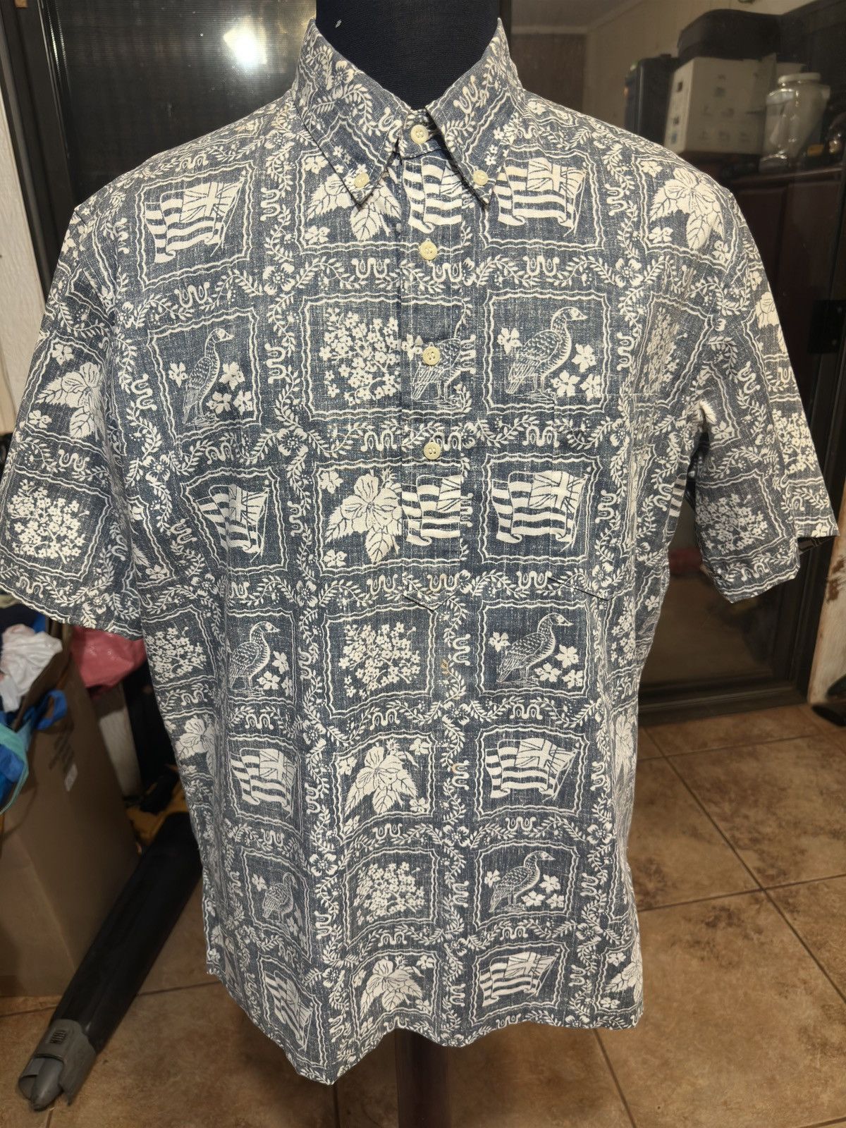 Reyn Spooner PreOwned Reyn Spooner Blue Hawaiian Print 3/4 Button Men's L Size US L / EU 52-54 / 3 - 1 Thumbnail