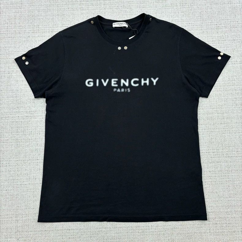 Givenchy Givenchy Faded lettering print round neck short-sleeve 2505 Size US XS / EU 42 / 0 - 1 Thumbnail