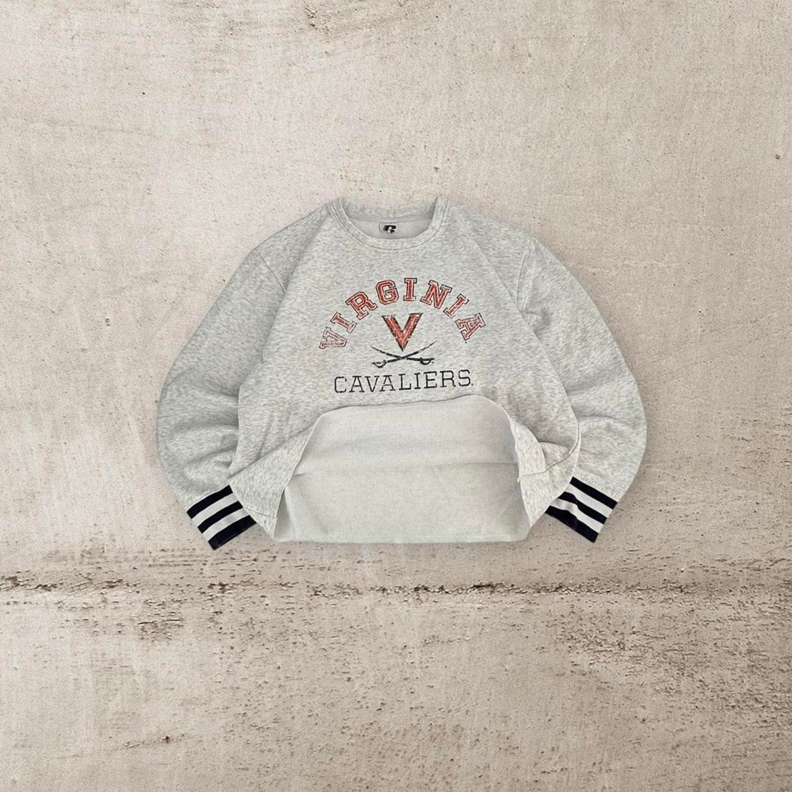 Russell Athletic Vintage baggy university of virginia cavaliers sweatshirt Size US M / EU 48-50 / 2 - 1 Thumbnail