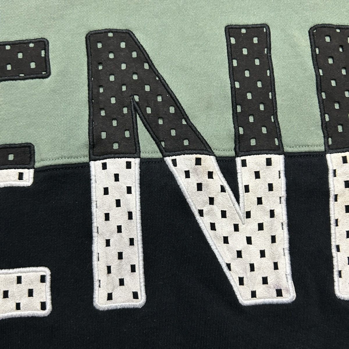Fendi FENDI Big Logo Sweatshirt 2021 AW Size US M / EU 48-50 / 2 - 11 Thumbnail