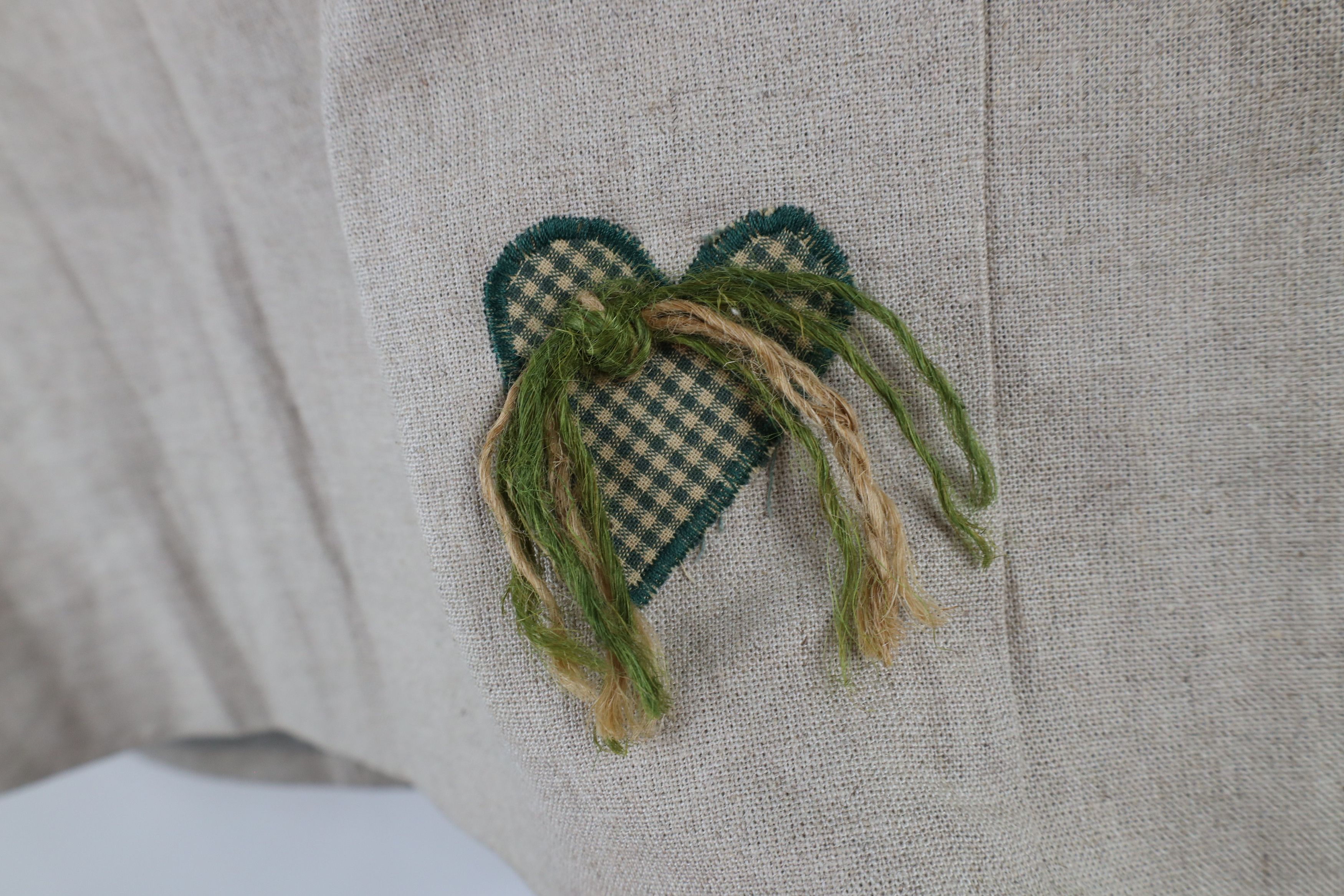 Vintage Vintage 90s Streetwear Christmas Button Vest Jacket Beige Size US L / EU 52-54 / 3 - 13 Thumbnail