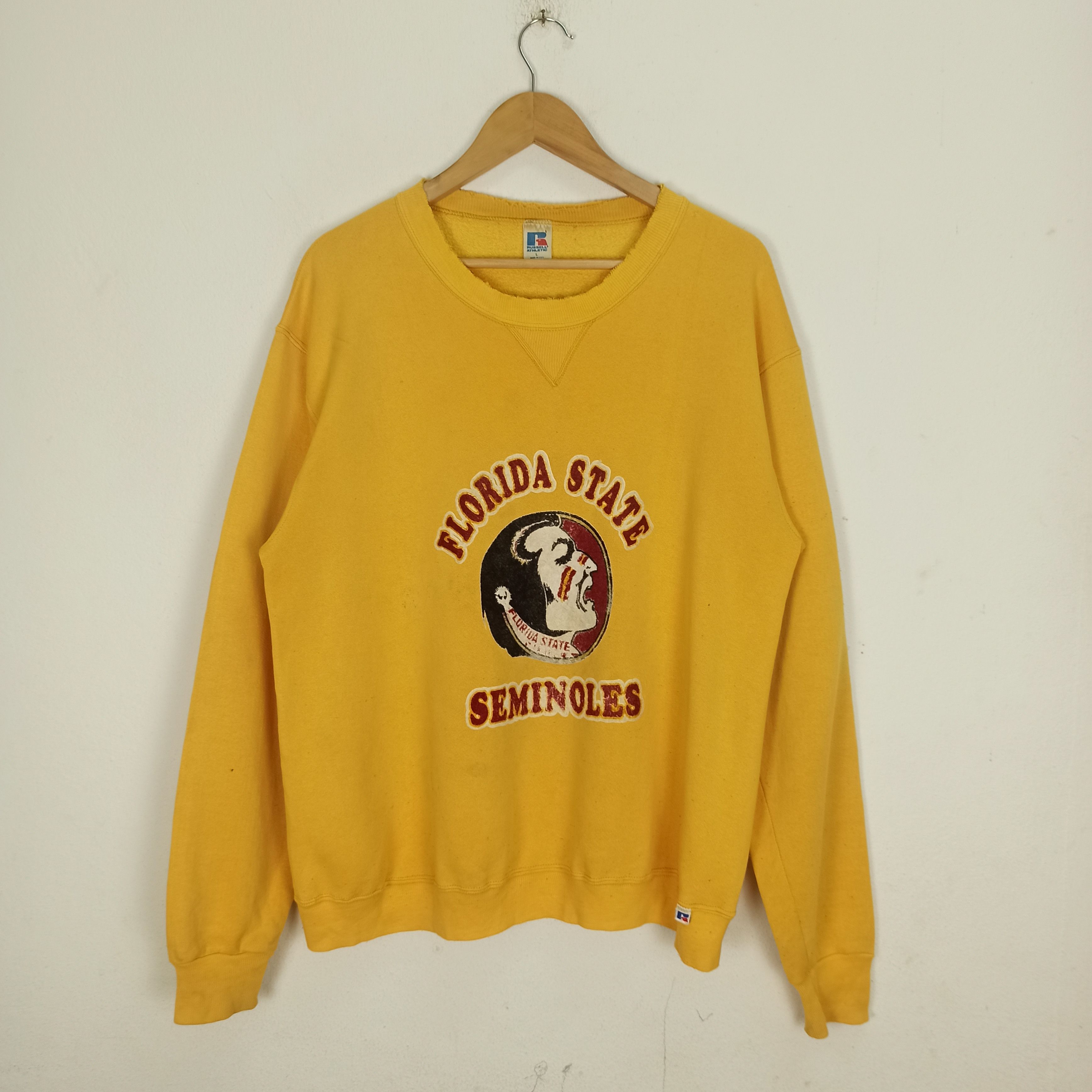 Russell Athletic vintage Distressed Russell Athletic Sweatshirt Size US L / EU 52-54 / 3 - 1 Thumbnail
