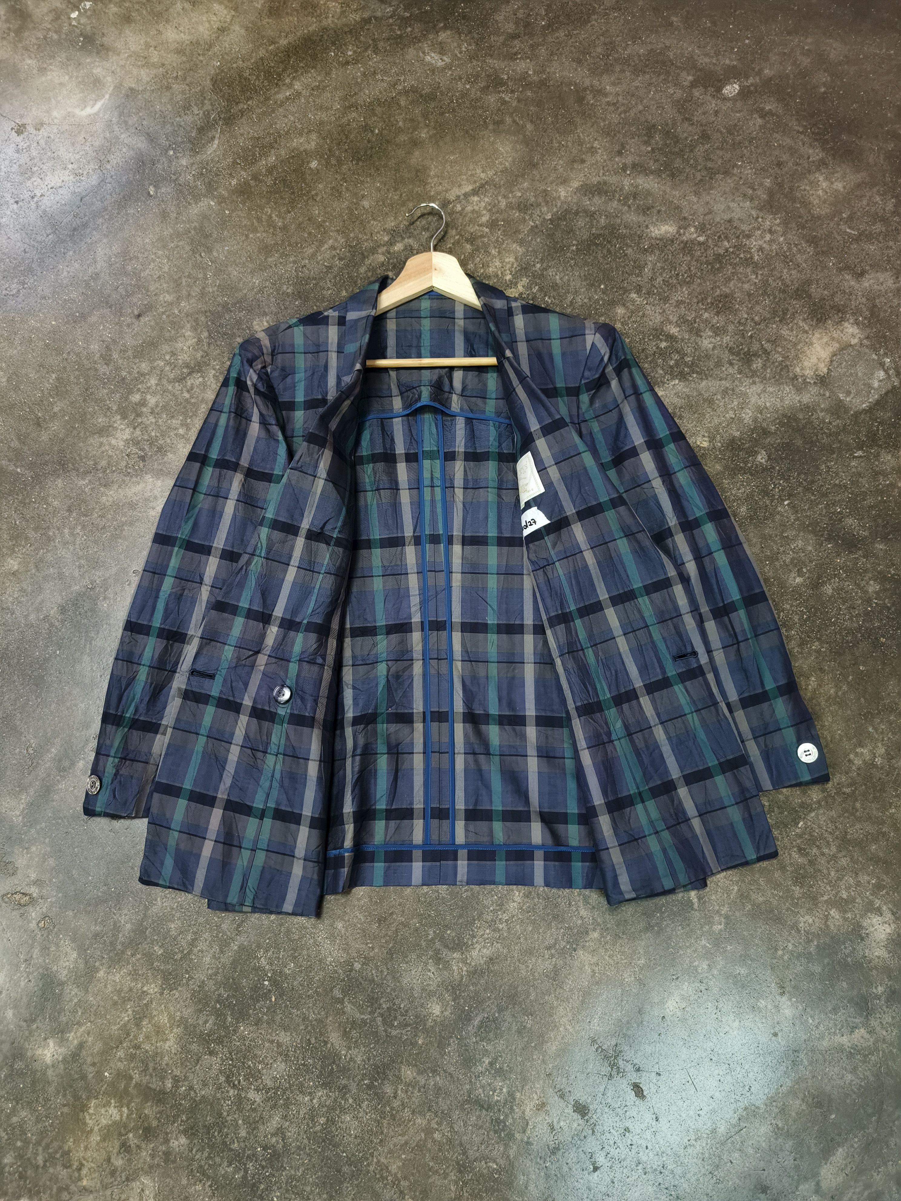 Burberry Prorsum VTG BURBERRYS PLAID DOUBLE BREASTED BLAZER COAT Size M / US 6-8 / IT 42-44 - 4 Thumbnail