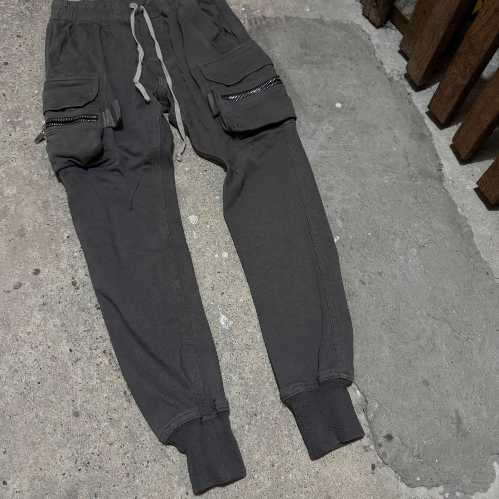 Rick Owens Rick owens fw22 storbe teal mastodon cargo joggers pants Size US 28 / EU 44 - 4 Thumbnail