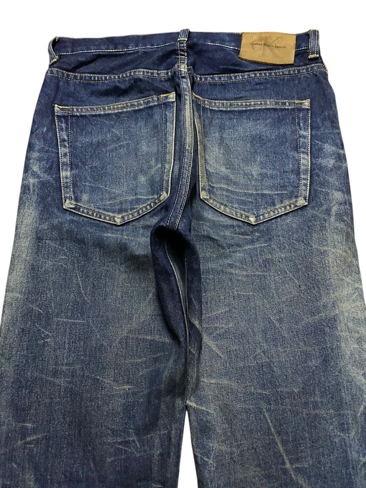 Calvin Klein 205W39NYC Vintage Calvin Klein Mud Wash Distressed Loose Jeans Size US 30 / EU 46 - 4 Thumbnail