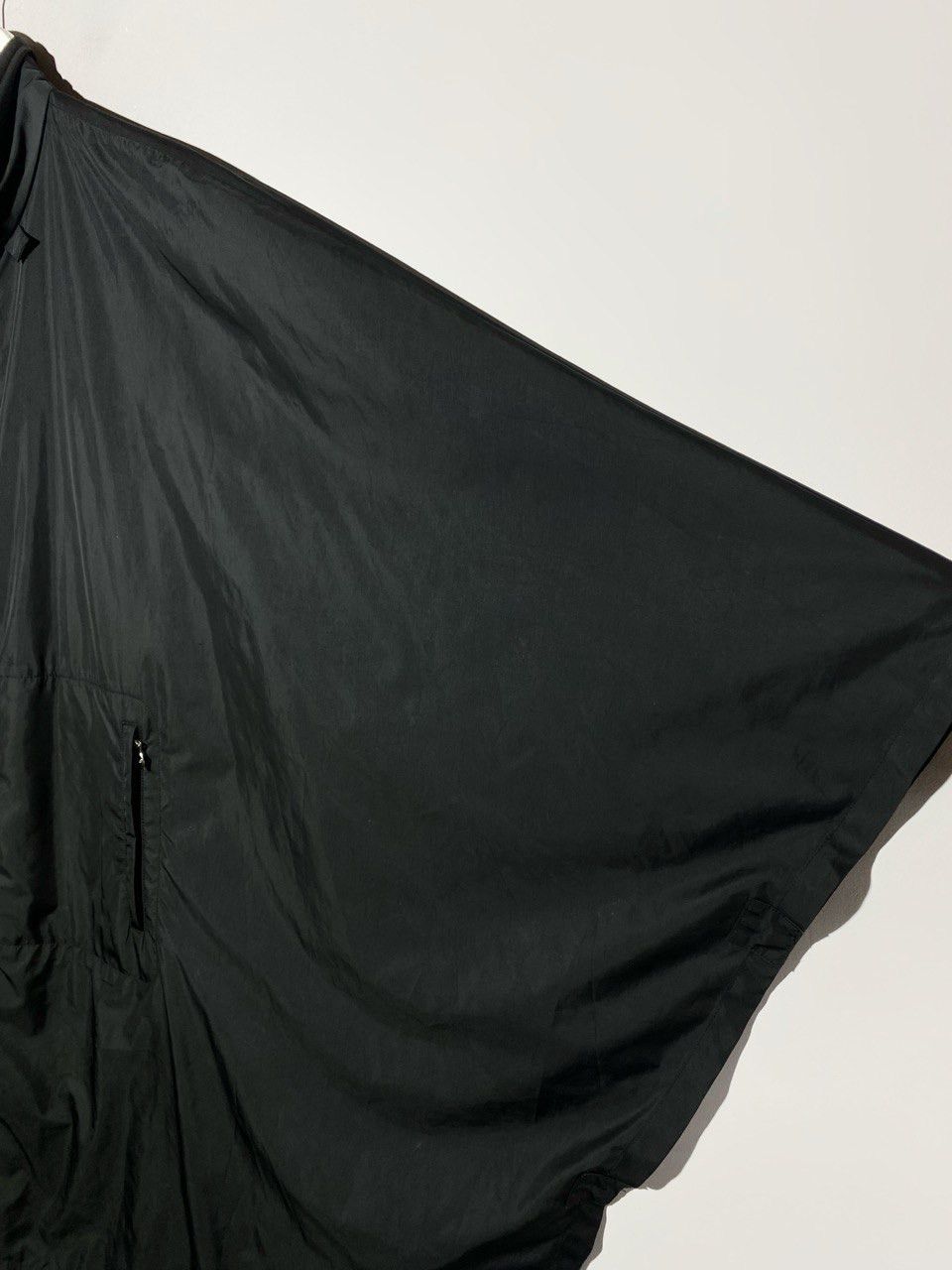 Bogner Vintage Bogner Poncho Rain Jacket in Black Size US L / EU 52-54 / 3 - 3 Thumbnail