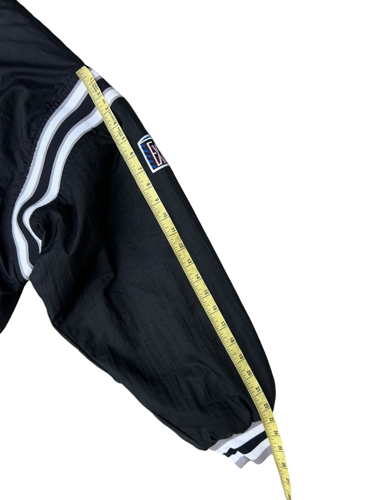 Foot Locker 90s NFL Raiders Reversible Heavy Puffer Pro Player Jacket Size US L / EU 52-54 / 3 - 7 Thumbnail