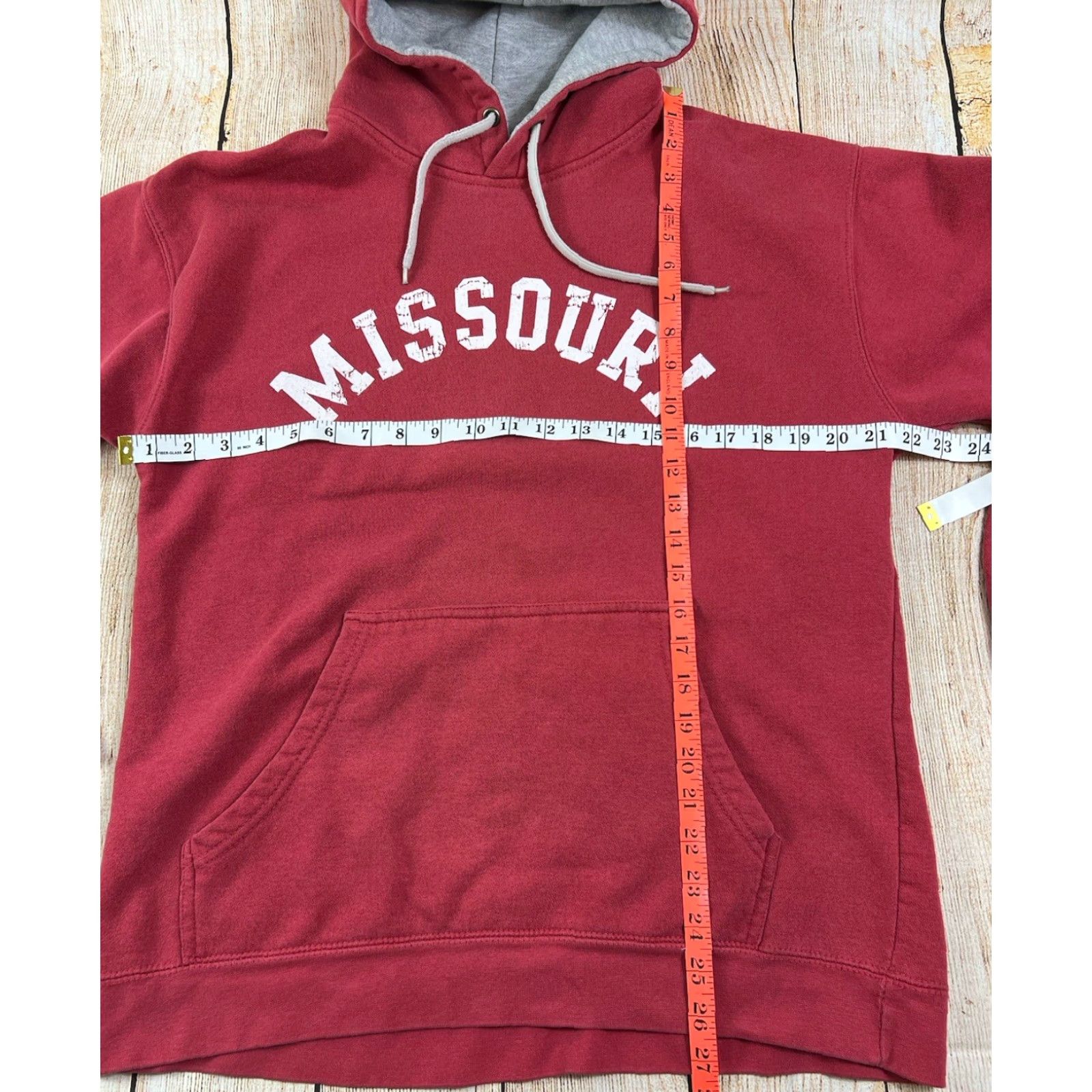 Vintage VINTAGE American Crown Hoodie Sweatshirt Missouri State Spellout Red Size M Men Pullover 90s? Size US M / EU 48-50 / 2 - 3 Thumbnail