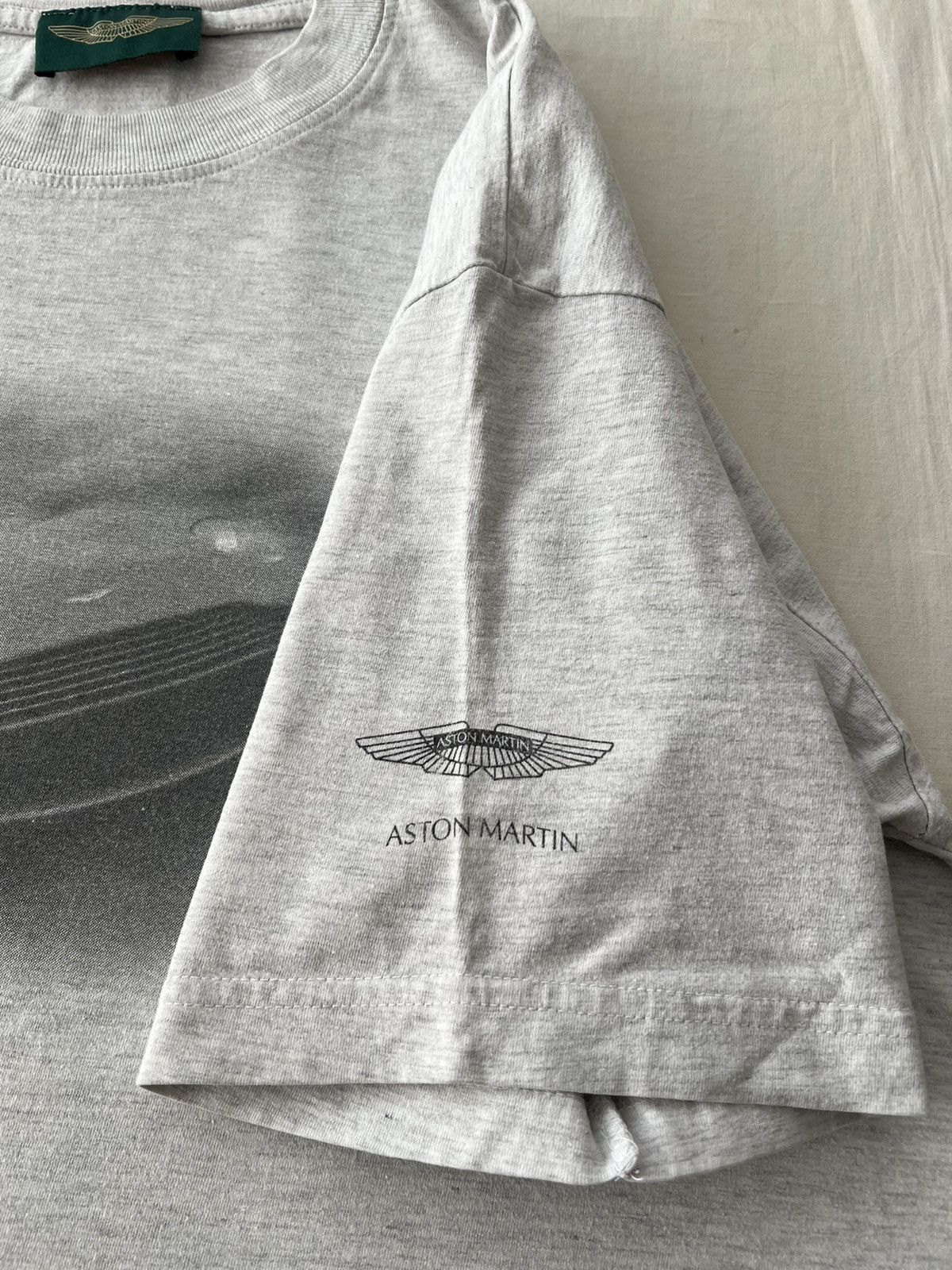 Vintage Vintage 90s Aston Martin DB7 Vantage Cars Gray T-shirt Size US L / EU 52-54 / 3 - 5 Thumbnail