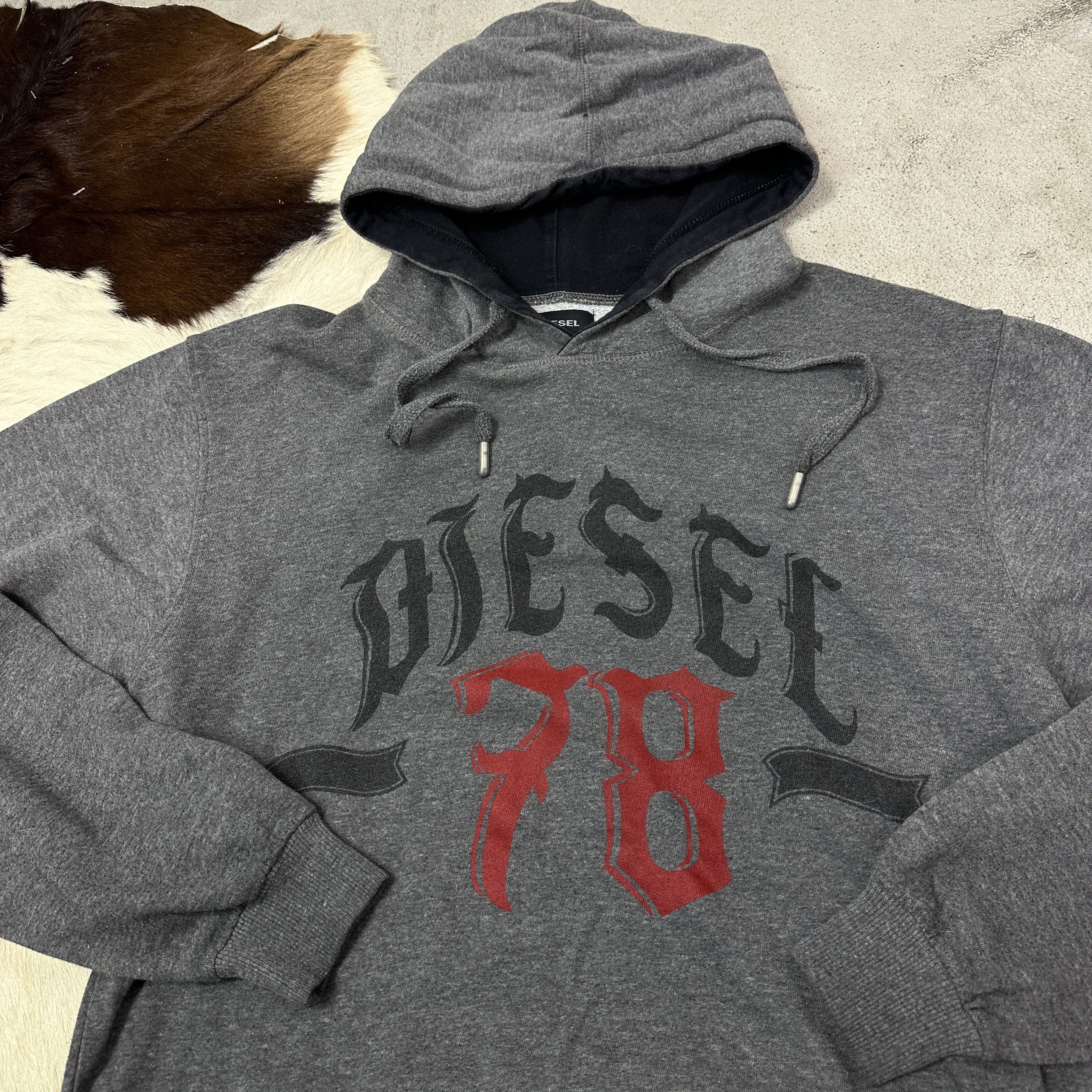 Diesel Vintage Streetwear Sporty Skater Diesel Hoodie Y2K Size US L / EU 52-54 / 3 - 3 Thumbnail