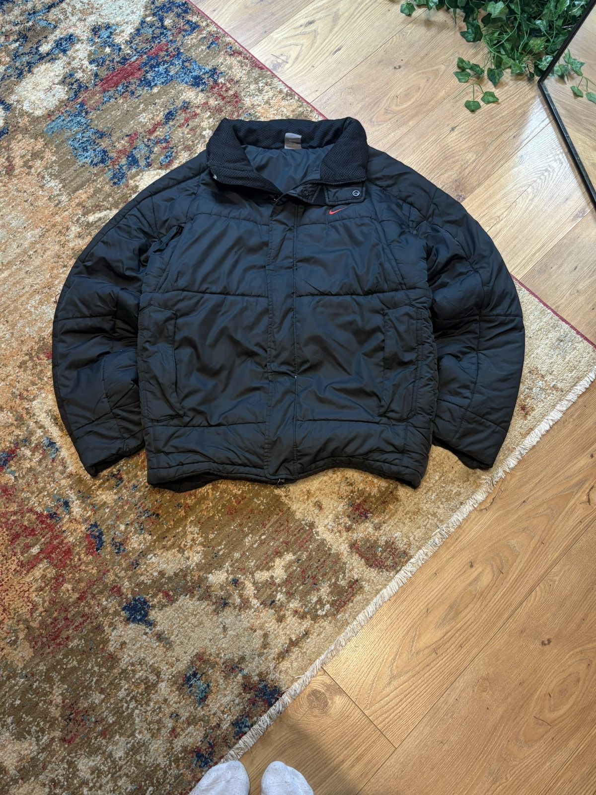 Nike 00s Nike Vintage Swoosh Logo Down Jacket Rare Y2K Size US L / EU 52-54 / 3 - 2 Thumbnail
