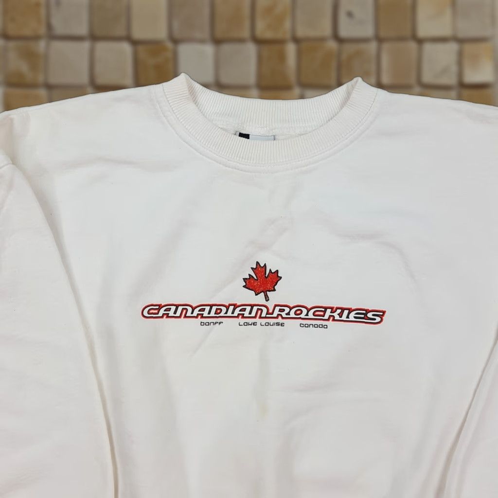 Vintage VINTAGE King Fashions Snowboard Ski Sweatshirt Crewneck White Size S 90s Canadian Rockies Snow Size US S / EU 44-46 / 1 - 1 Thumbnail