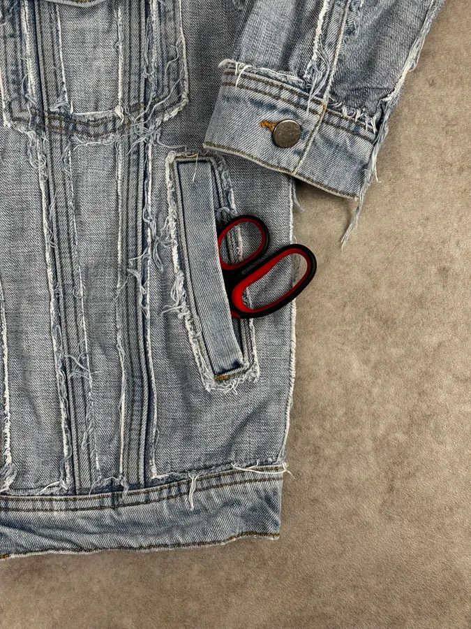 Maison Margiela 2012 Maison Margiela H&M Blue Distressed Denim Jacket Size US S / EU 44-46 / 1 - 9 Thumbnail